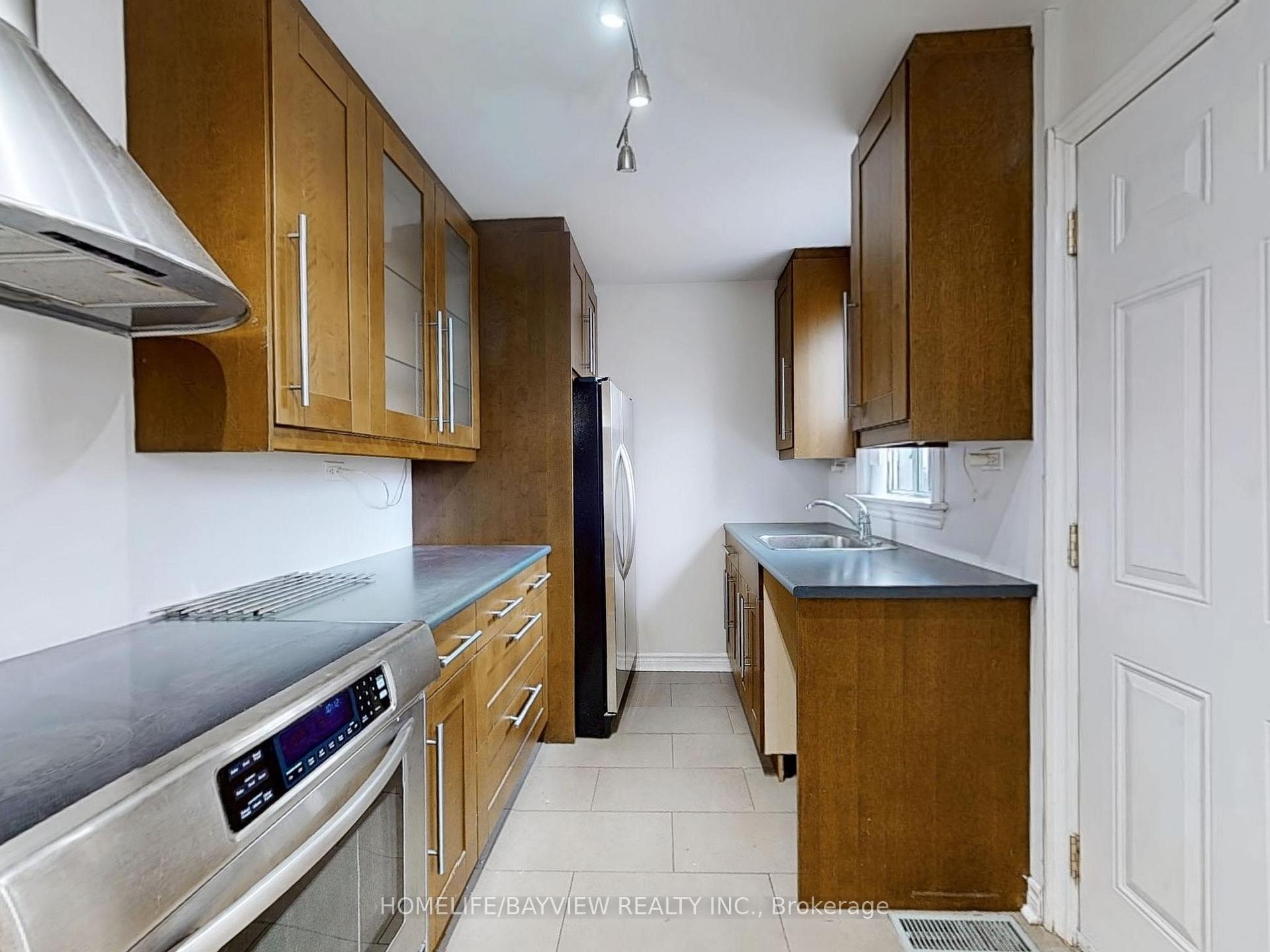 Photo 7 of 60 Bevdale Road, North York, Willowdale West — HOMEH