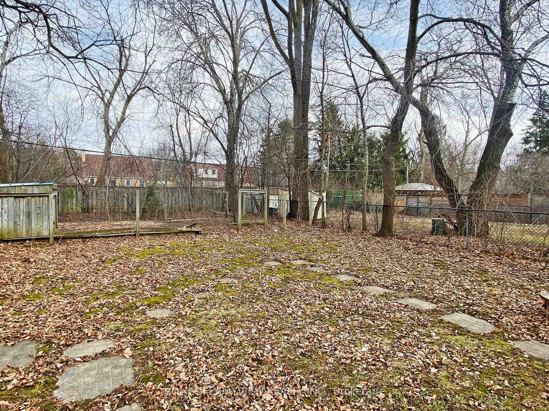 Photo 38 of 60 Bevdale Road, North York, Willowdale West — HOMEH