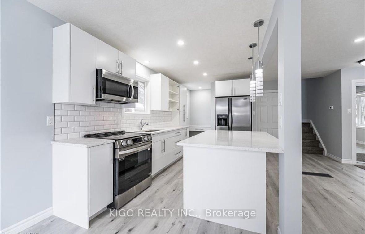 Photo 8 of Unit Upper, 4 Markwood Drive, Kitchener, Victoria Hills — HOMEH