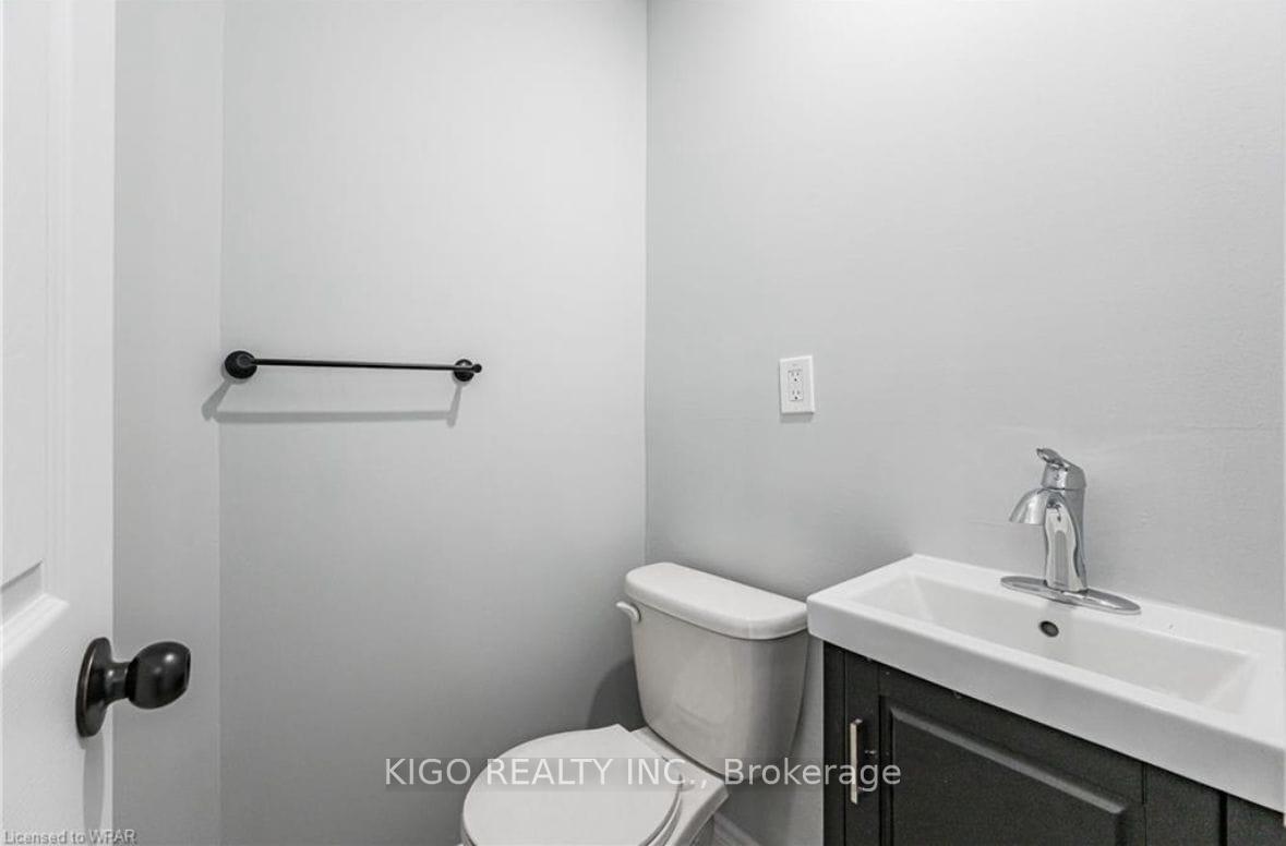 Photo 9 of Unit Upper, 4 Markwood Drive, Kitchener, Victoria Hills — HOMEH