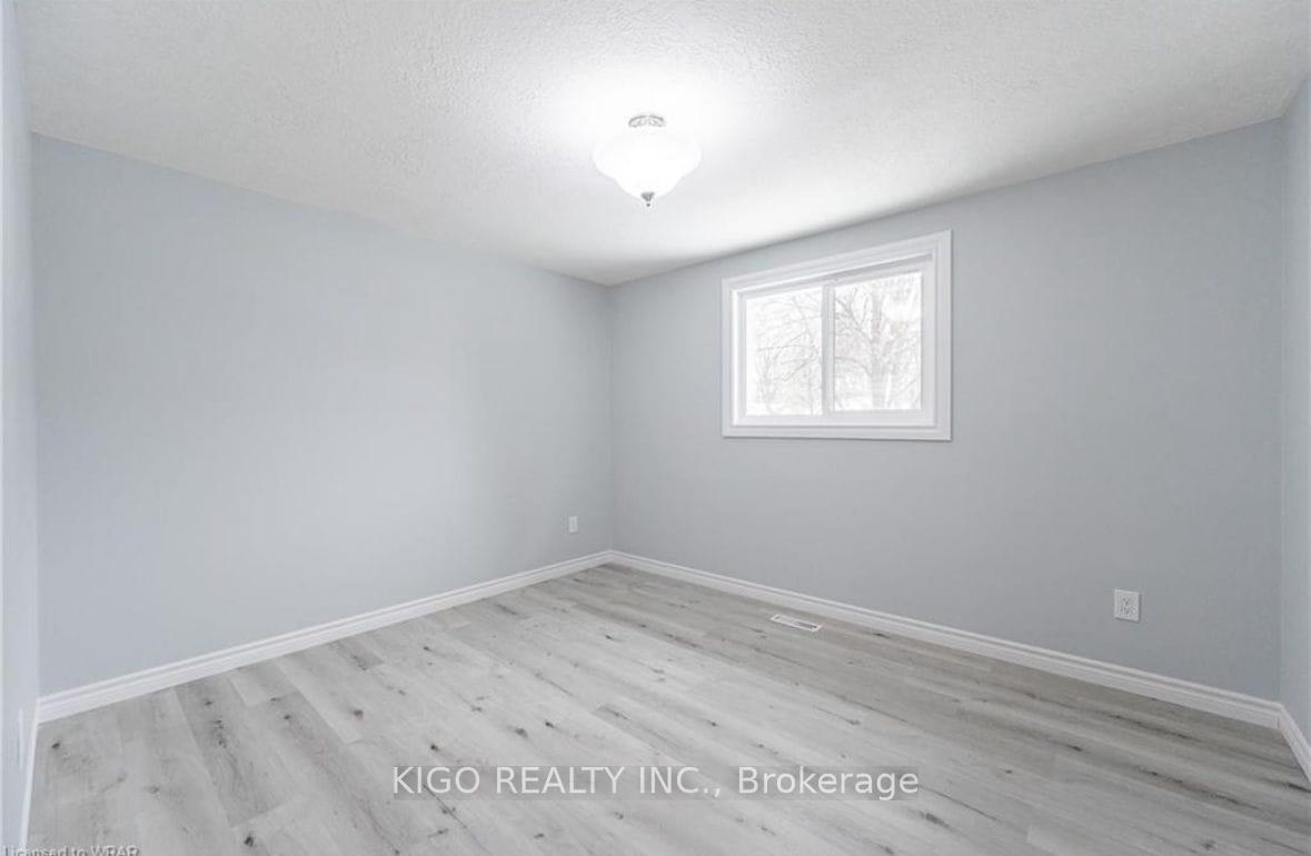 Photo 11 of Unit Upper, 4 Markwood Drive, Kitchener, Victoria Hills — HOMEH