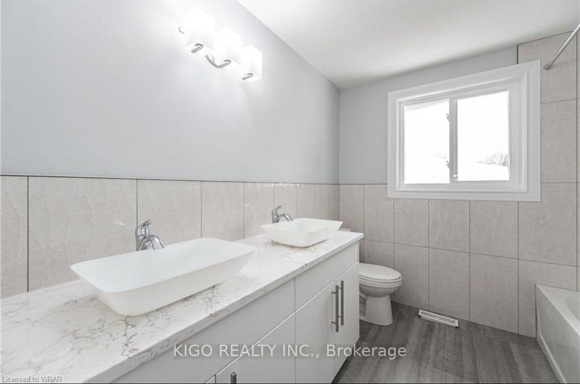 Photo 16 of Unit Upper, 4 Markwood Drive, Kitchener, Victoria Hills — HOMEH