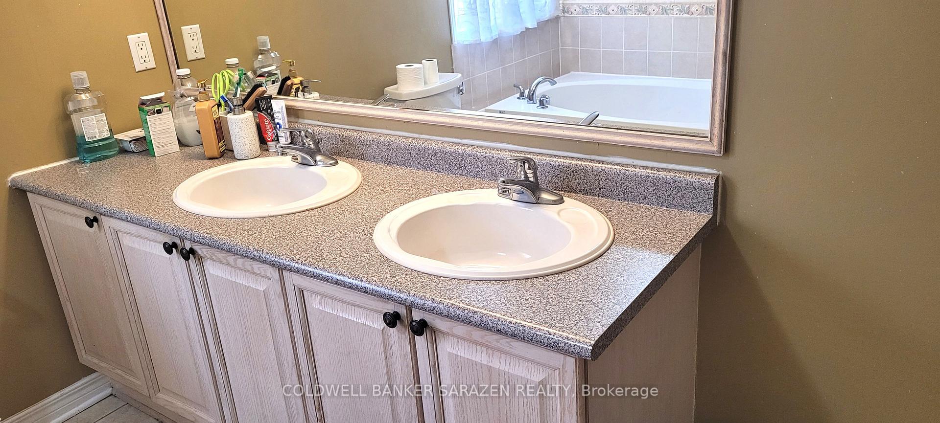 Photo 9 of 49 Rialto Way, Ottawa, Hunt Club Park/Greenboro — HOMEH