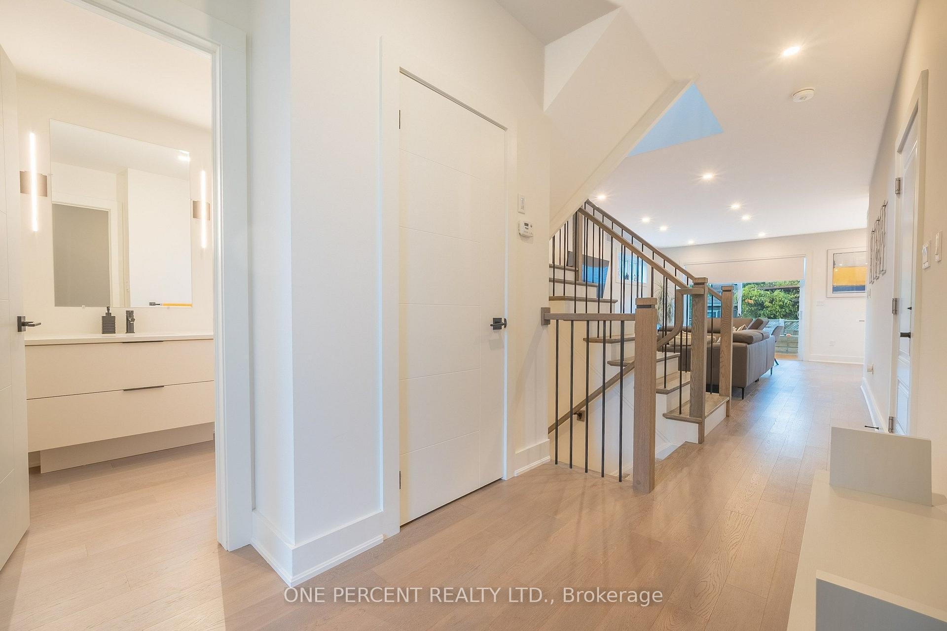 Photo 6 of Unit 3, 427 Geneva Street, St. Catharines, Lakeport — HOMEH