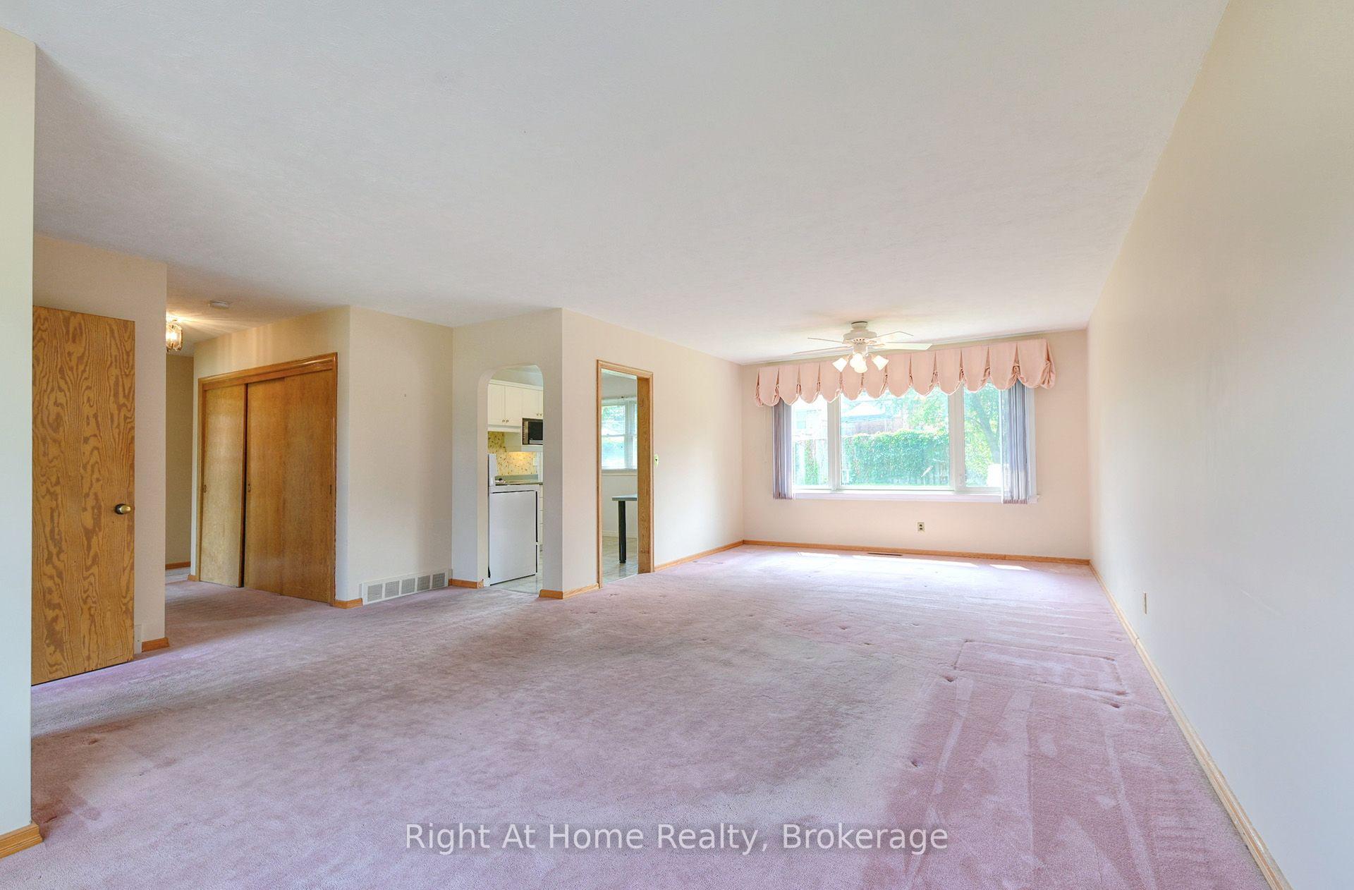 Photo 5 of 544 Harmony Road S, Oshawa, Donevan — HOMEH