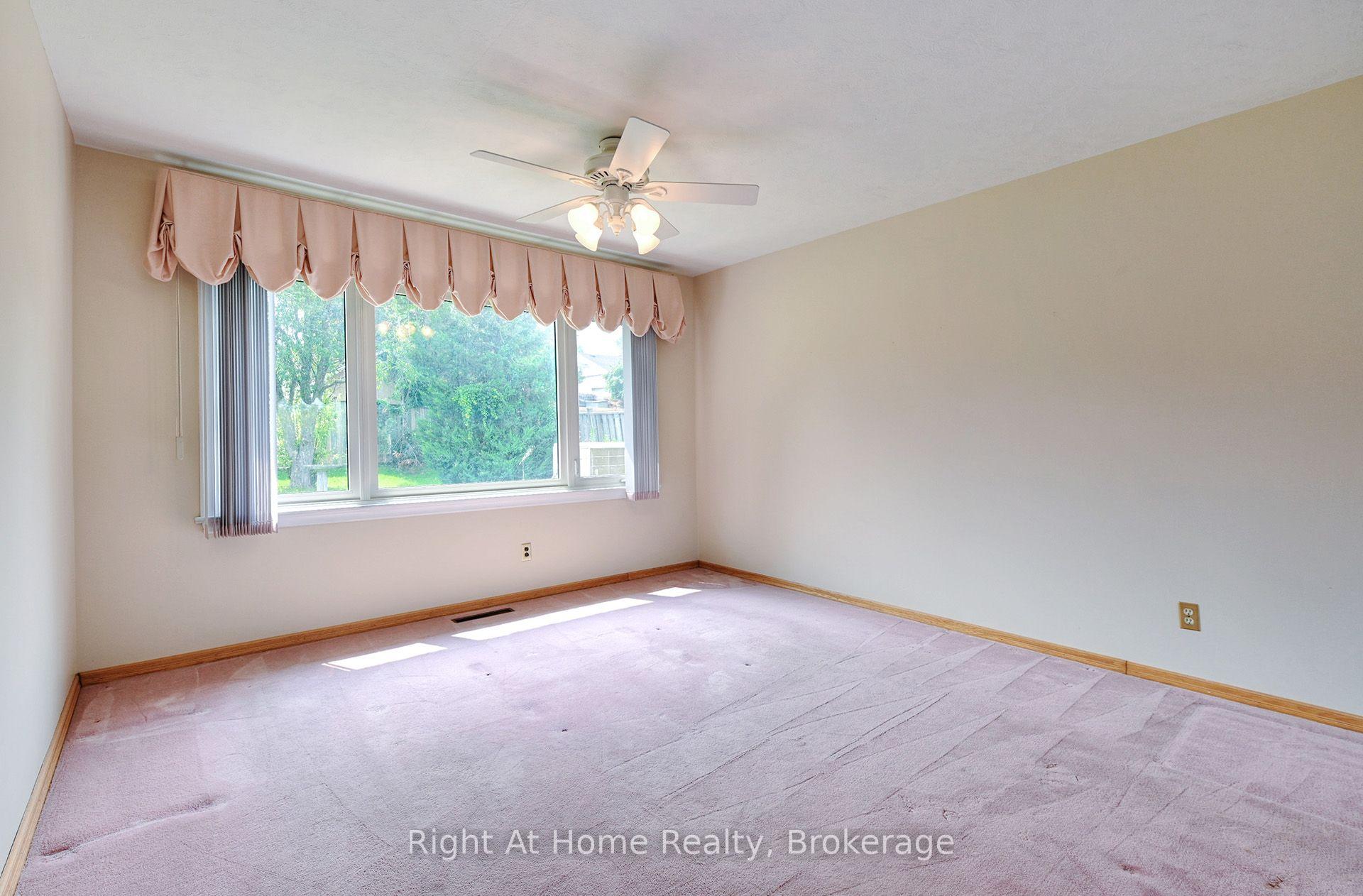 Photo 9 of 544 Harmony Road S, Oshawa, Donevan — HOMEH