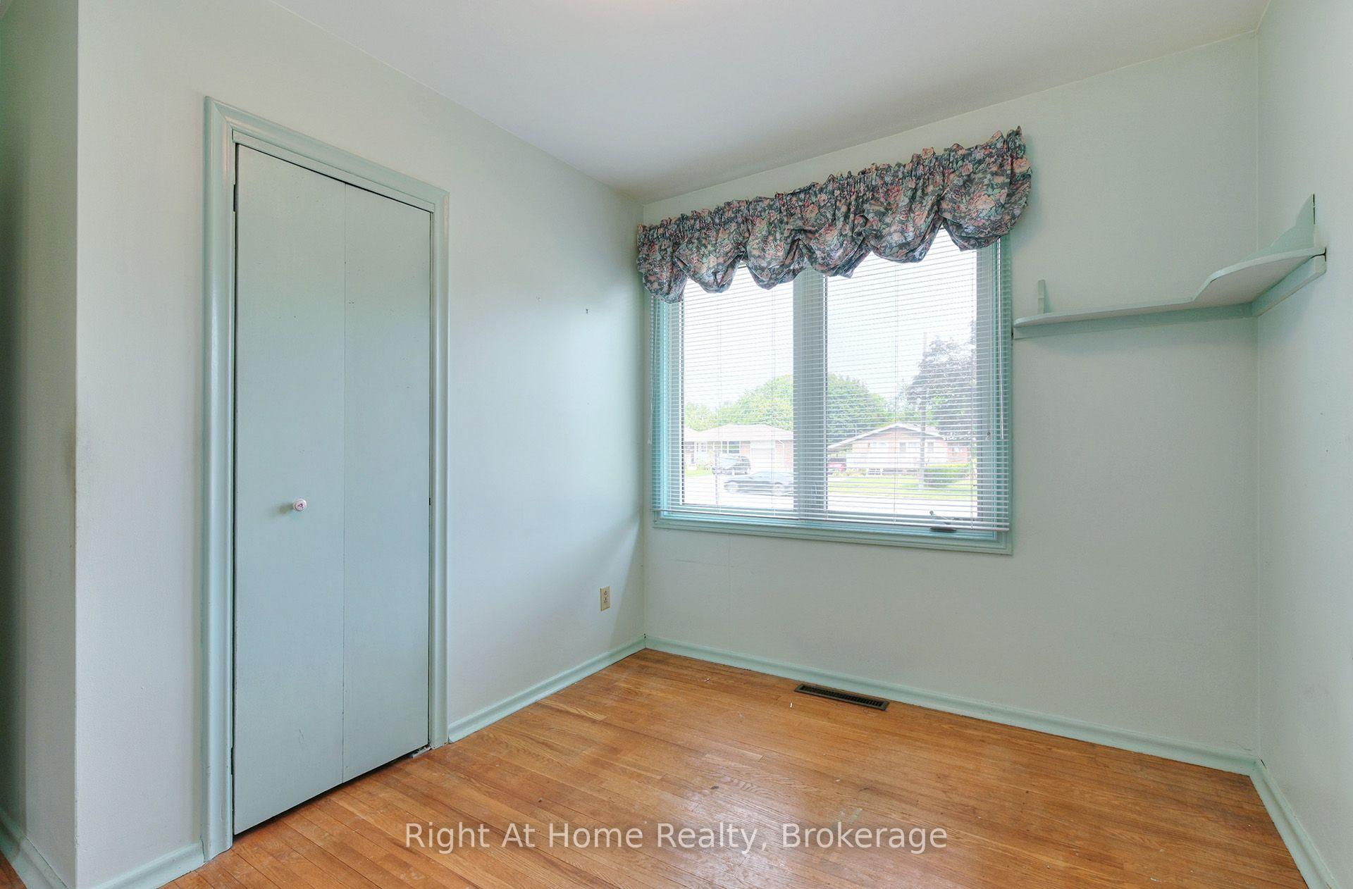 Photo 15 of 544 Harmony Road S, Oshawa, Donevan — HOMEH