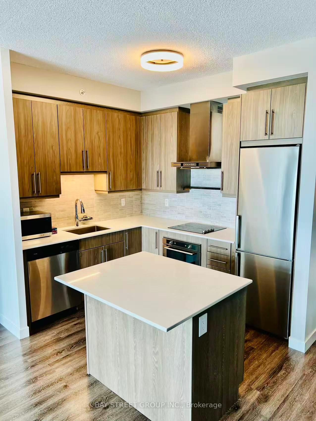 Photo 9 of Unit 1408, 2081 Fairview Street, Burlington, Freeman — HOMEH