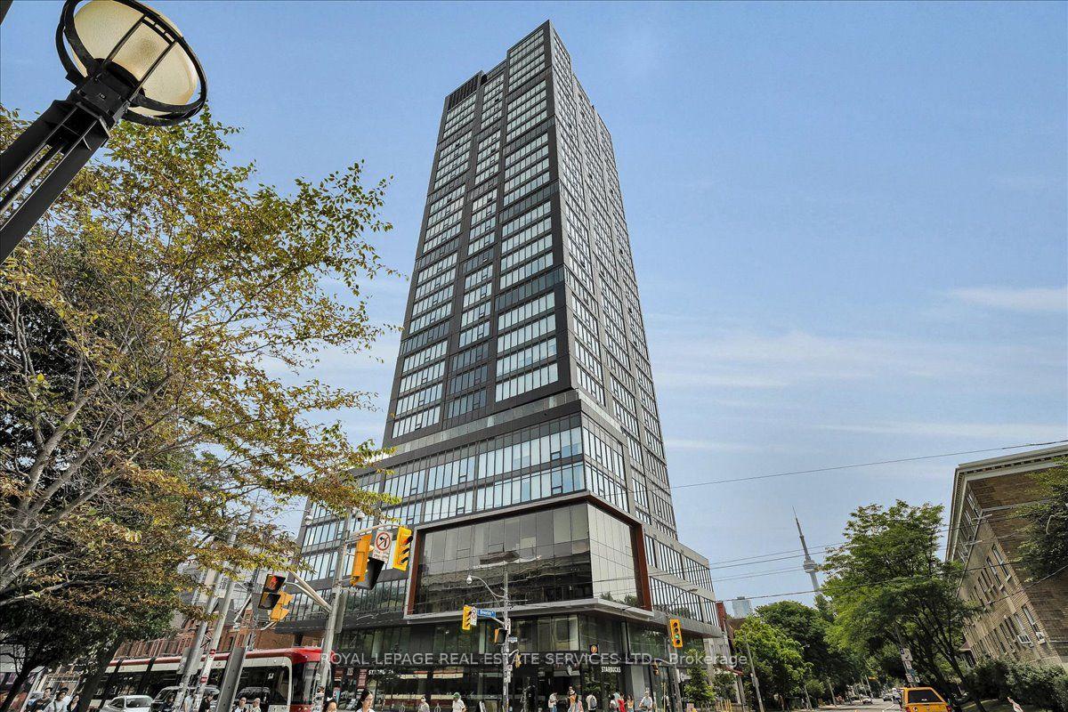 Front of Unit 2209, 203 College Street