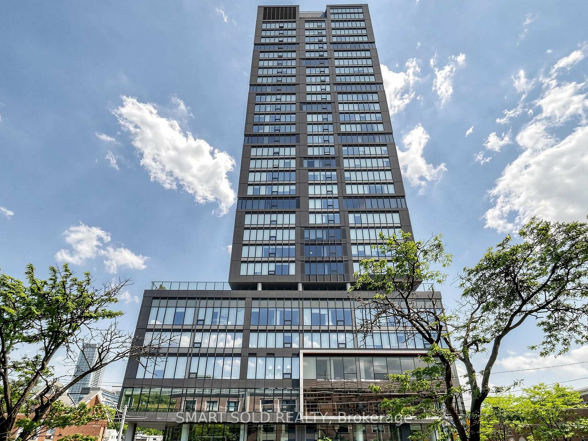 Photo 2 of Unit 1405, 203 College Street, Toronto, Kensington-Chinatown — HOMEH