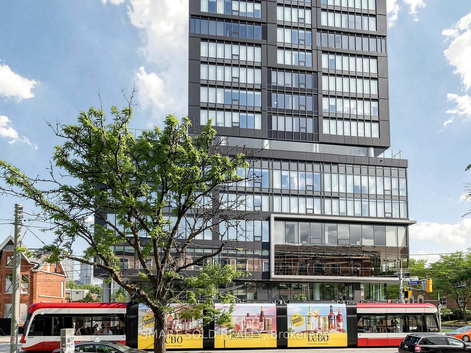 Photo 3 of Unit 1405, 203 College Street, Toronto, Kensington-Chinatown — HOMEH