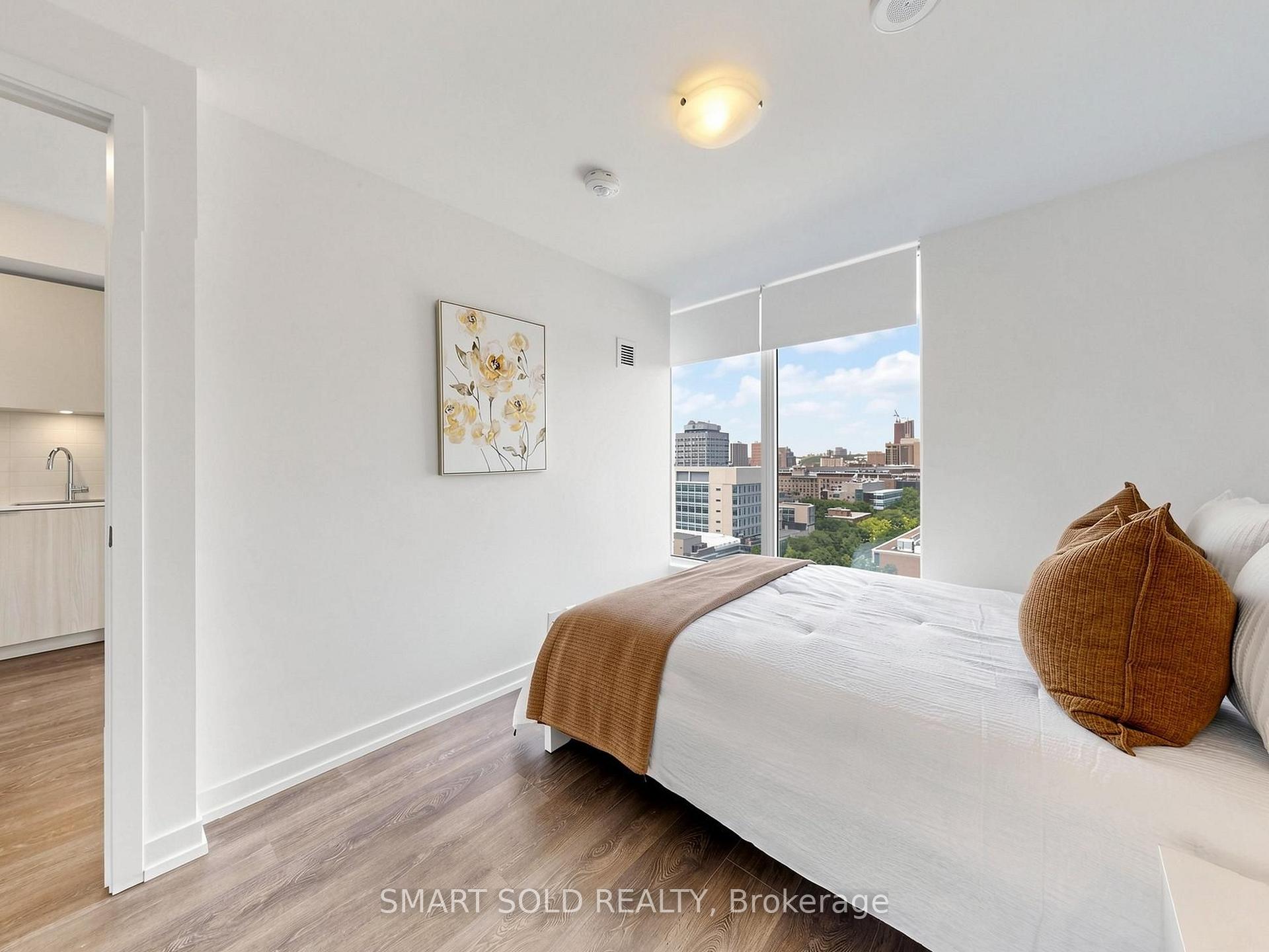 Photo 23 of Unit 1405, 203 College Street, Toronto, Kensington-Chinatown — HOMEH