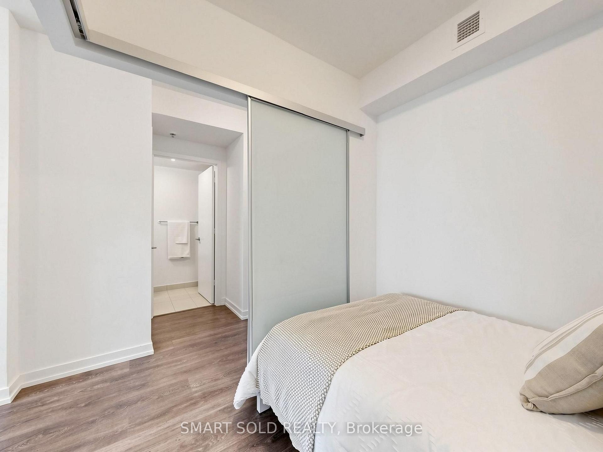 Photo 25 of Unit 1405, 203 College Street, Toronto, Kensington-Chinatown — HOMEH