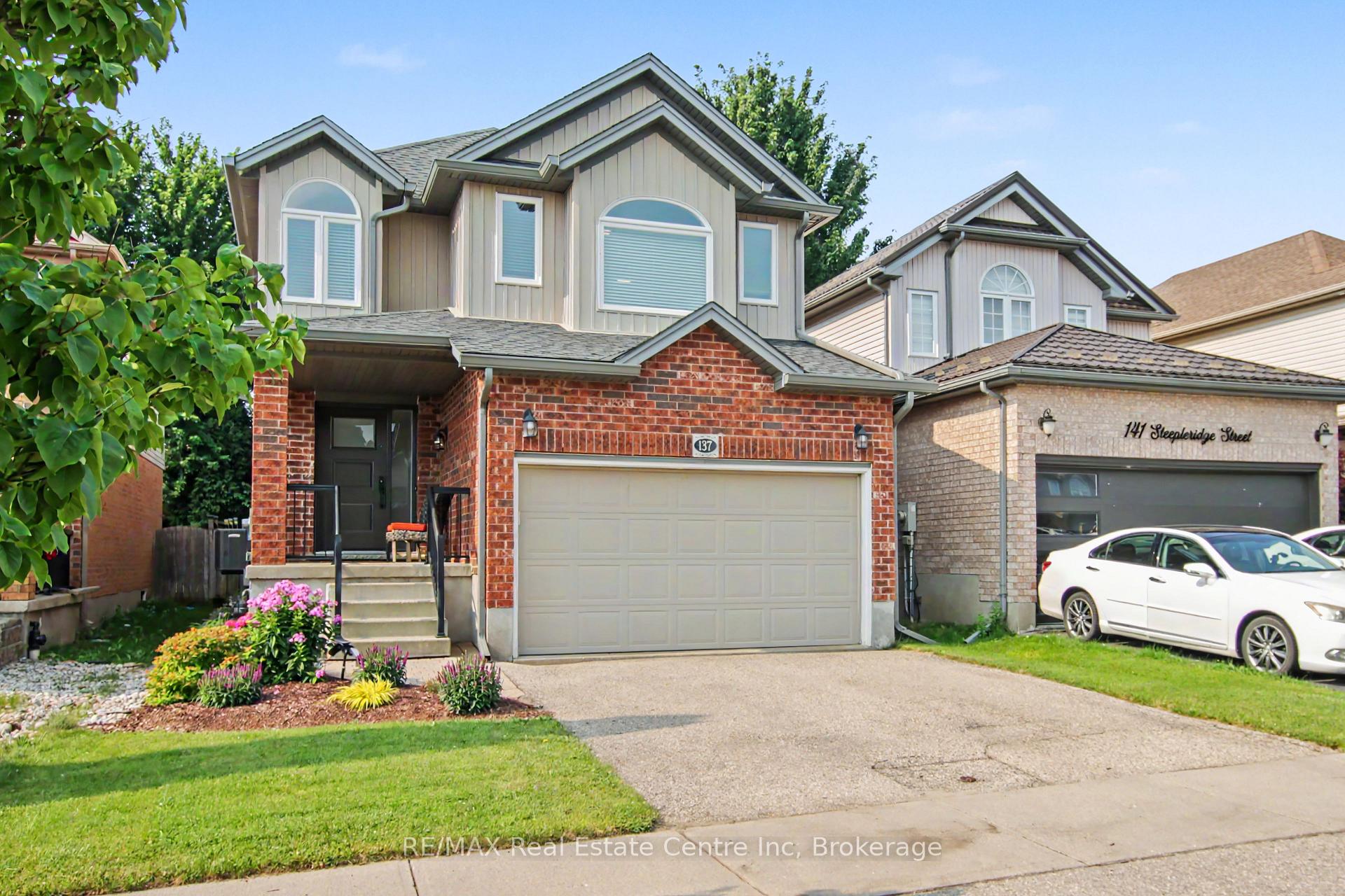 Photo 2 of 137 Steepleridge Street, Kitchener, Doon South — HOMEH