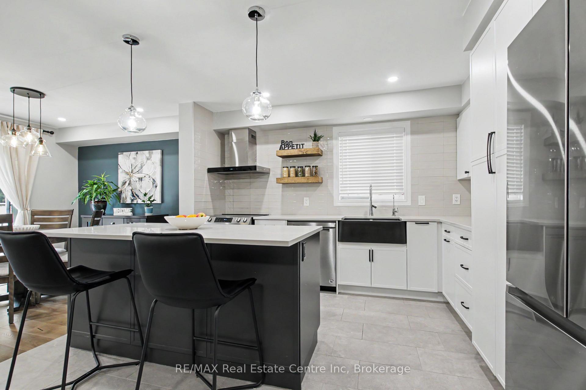 Photo 14 of 137 Steepleridge Street, Kitchener, Doon South — HOMEH