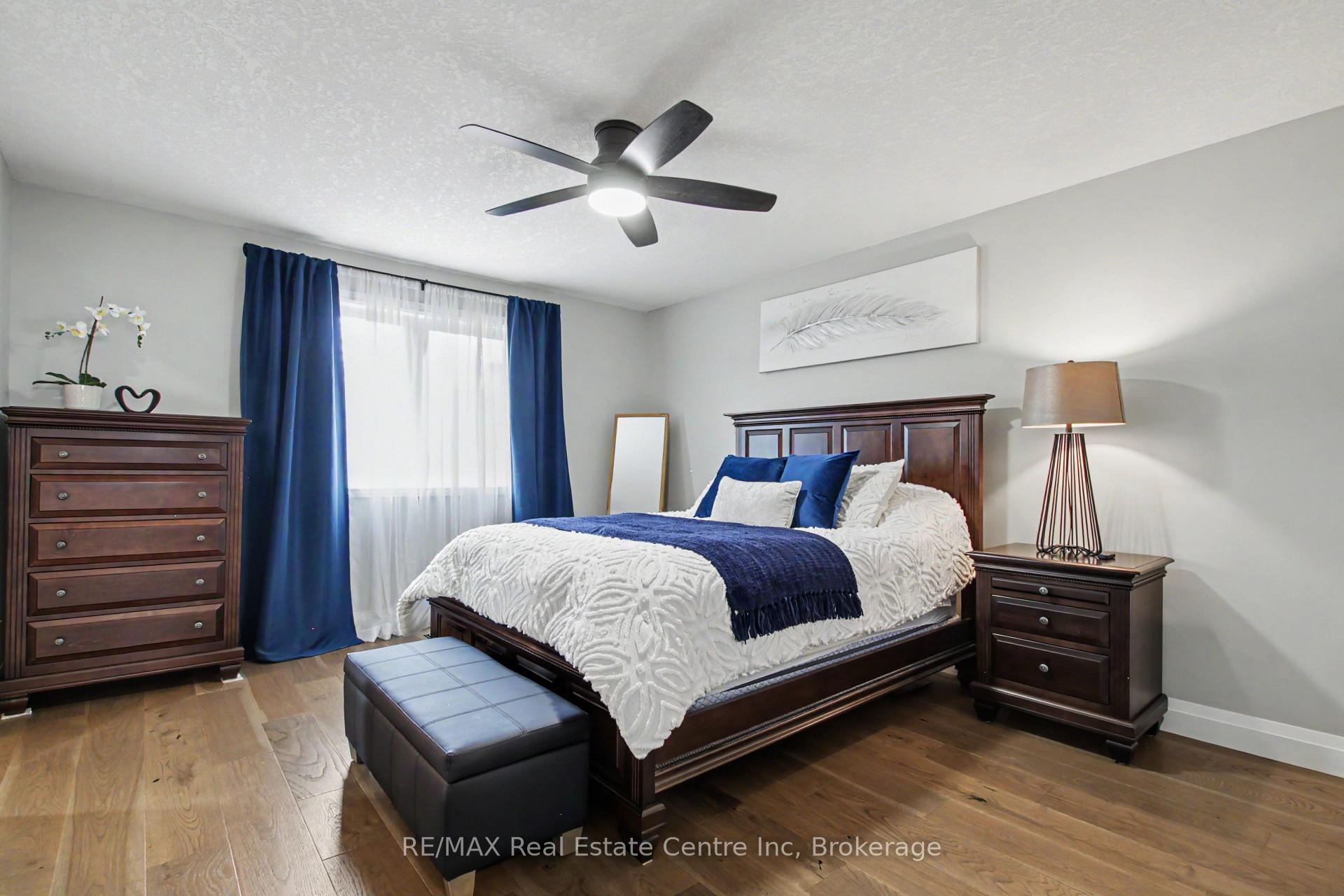Photo 21 of 137 Steepleridge Street, Kitchener, Doon South — HOMEH