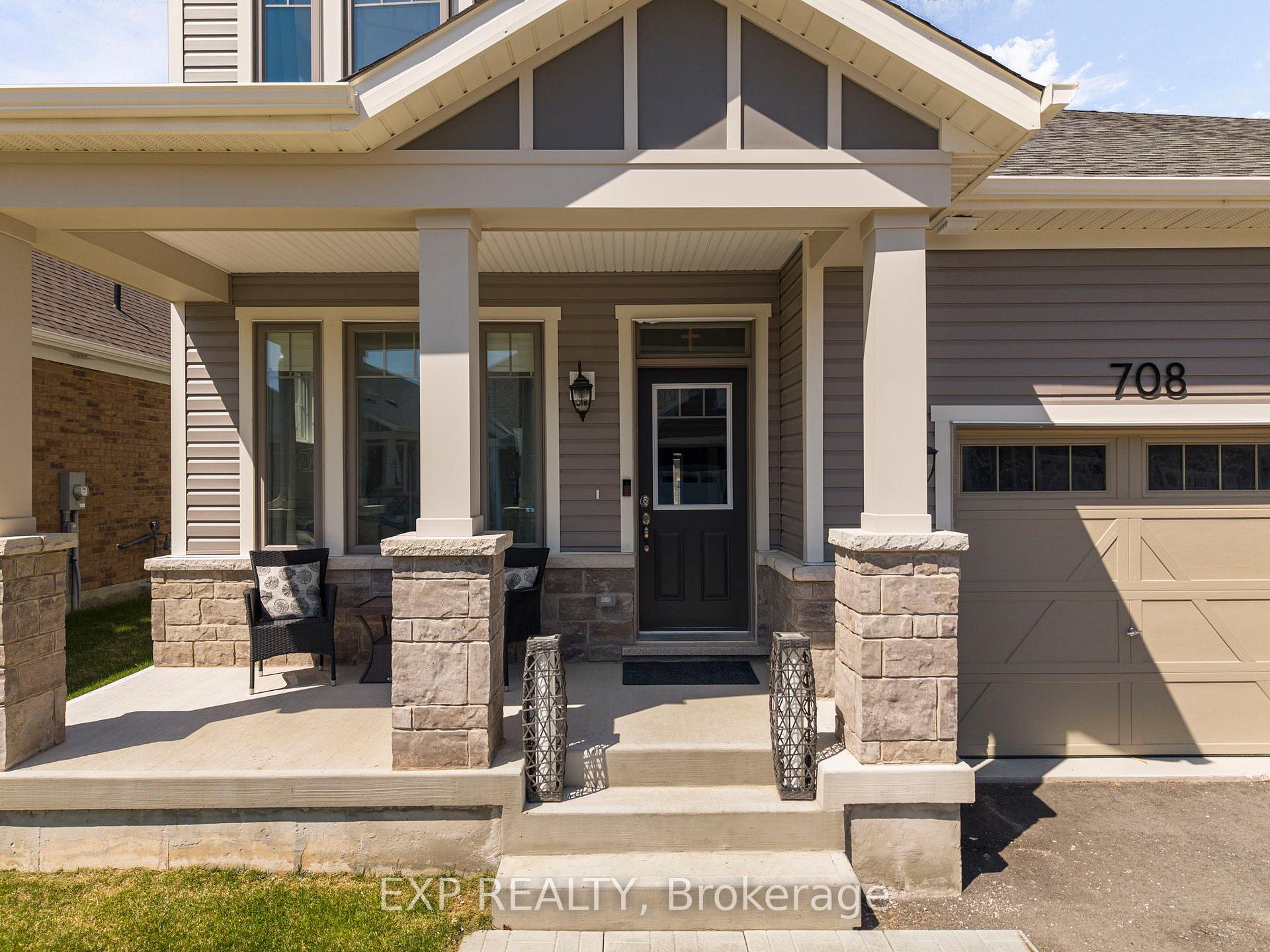 Photo 2 of 708 Sargeant Place, Innisfil, Rural Innisfil — HOMEH