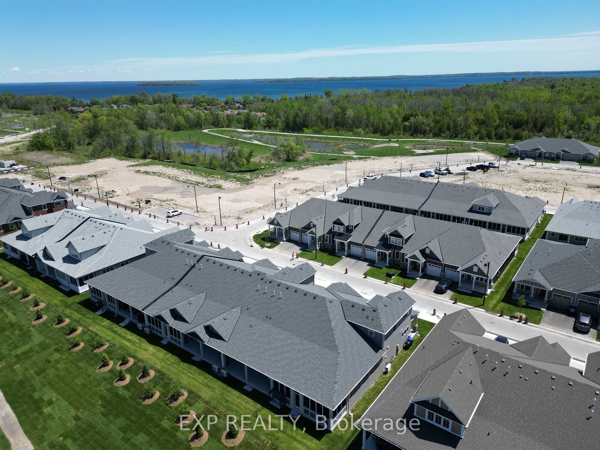 Photo 32 of 708 Sargeant Place, Innisfil, Rural Innisfil — HOMEH