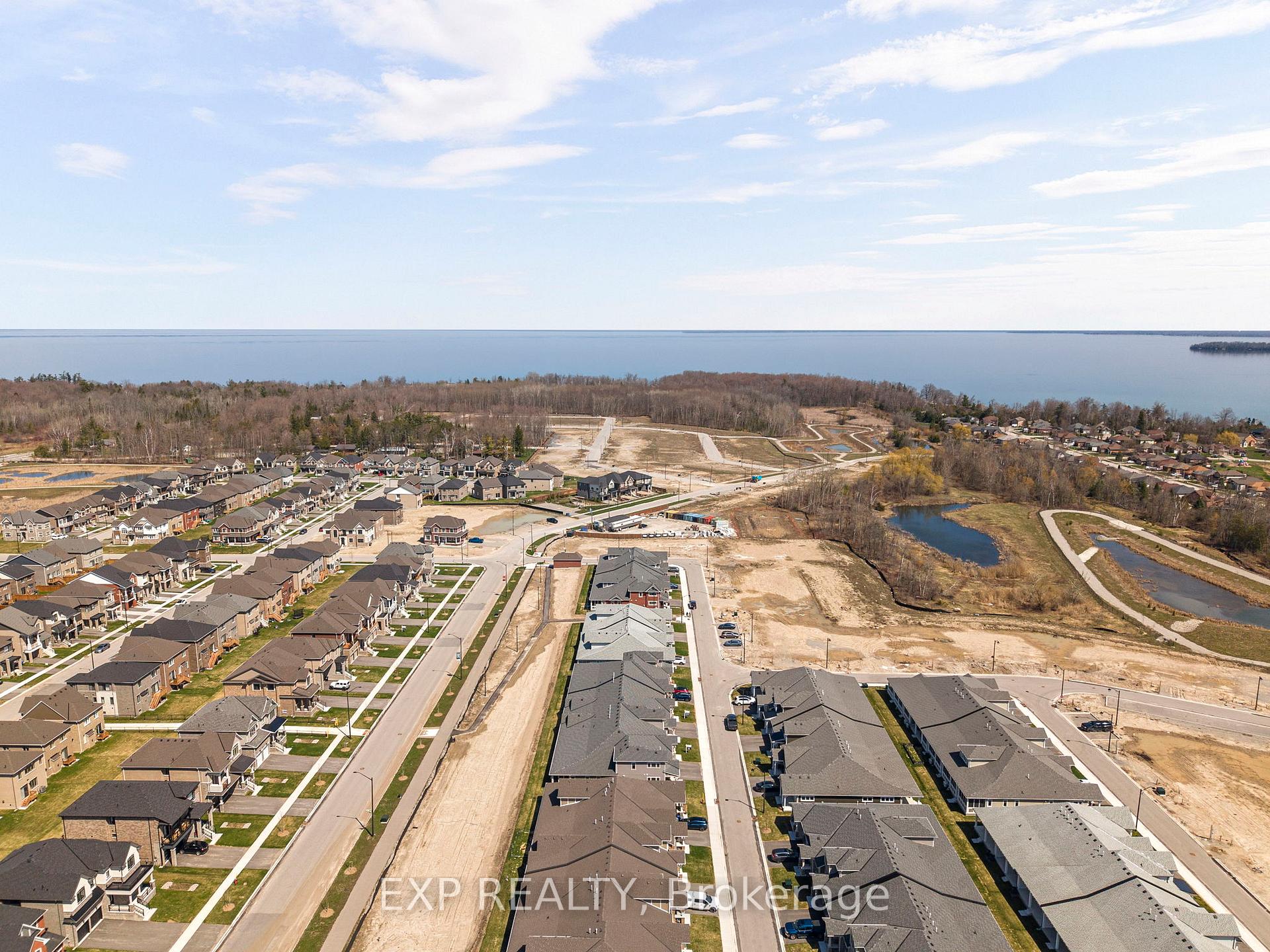 Photo 35 of 708 Sargeant Place, Innisfil, Rural Innisfil — HOMEH