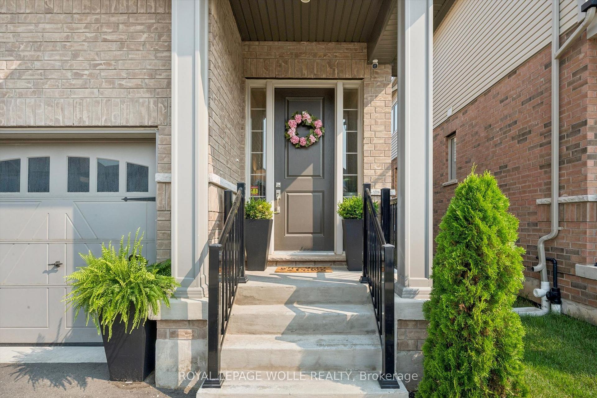Photo 4 of 43 Georgina Street, Kitchener, Pioneer Park/Doon/Wyldwoods — HOMEH