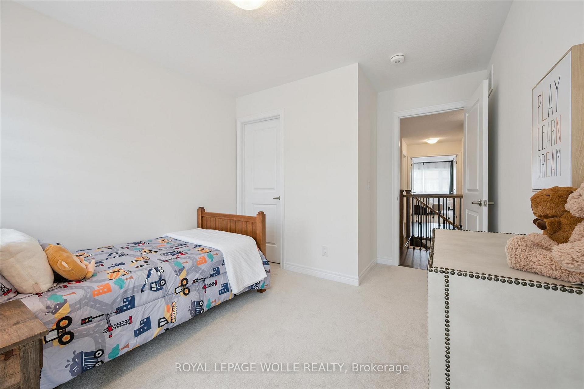 Photo 20 of 43 Georgina Street, Kitchener, Pioneer Park/Doon/Wyldwoods — HOMEH