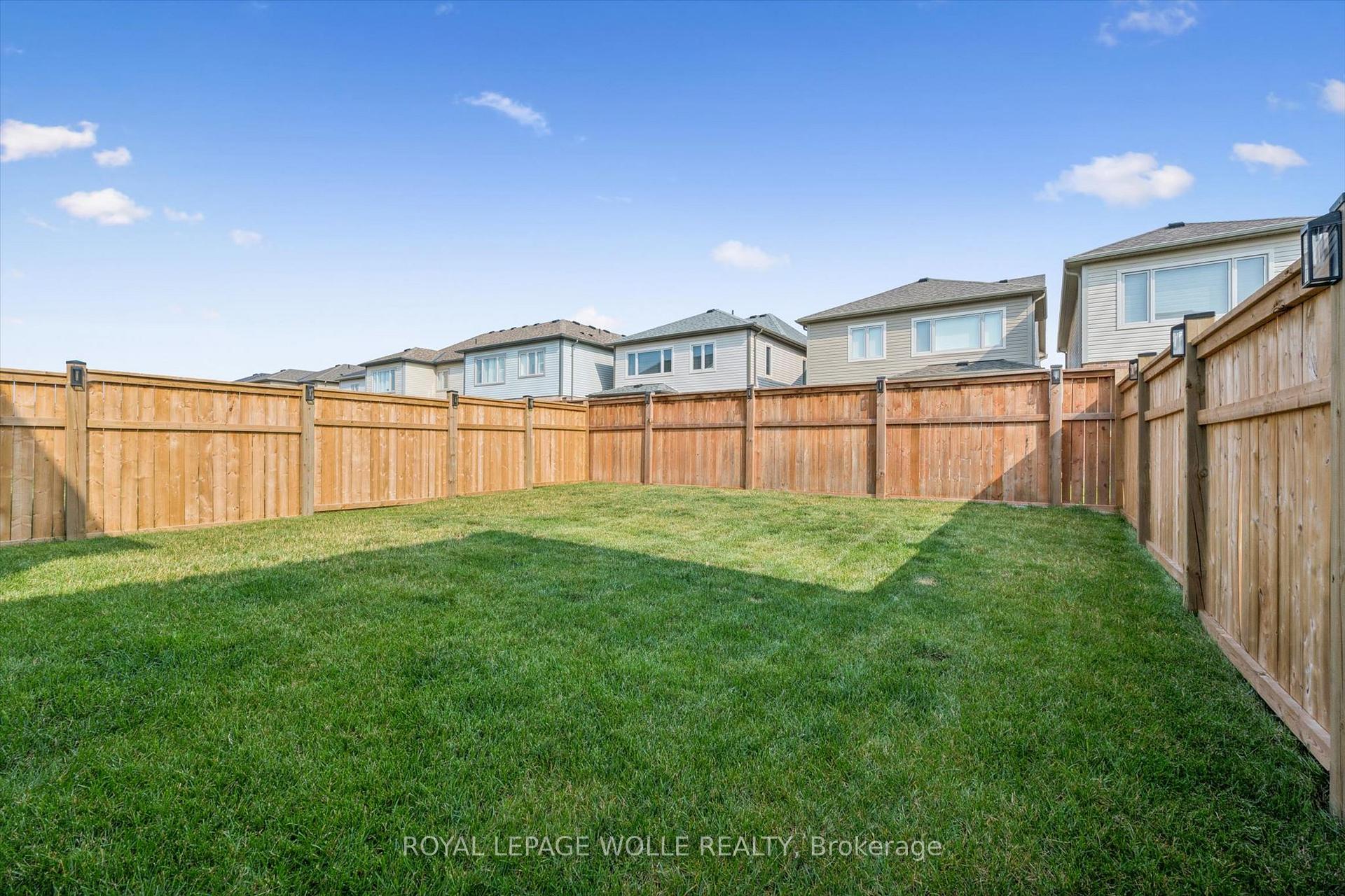 Photo 34 of 43 Georgina Street, Kitchener, Pioneer Park/Doon/Wyldwoods — HOMEH
