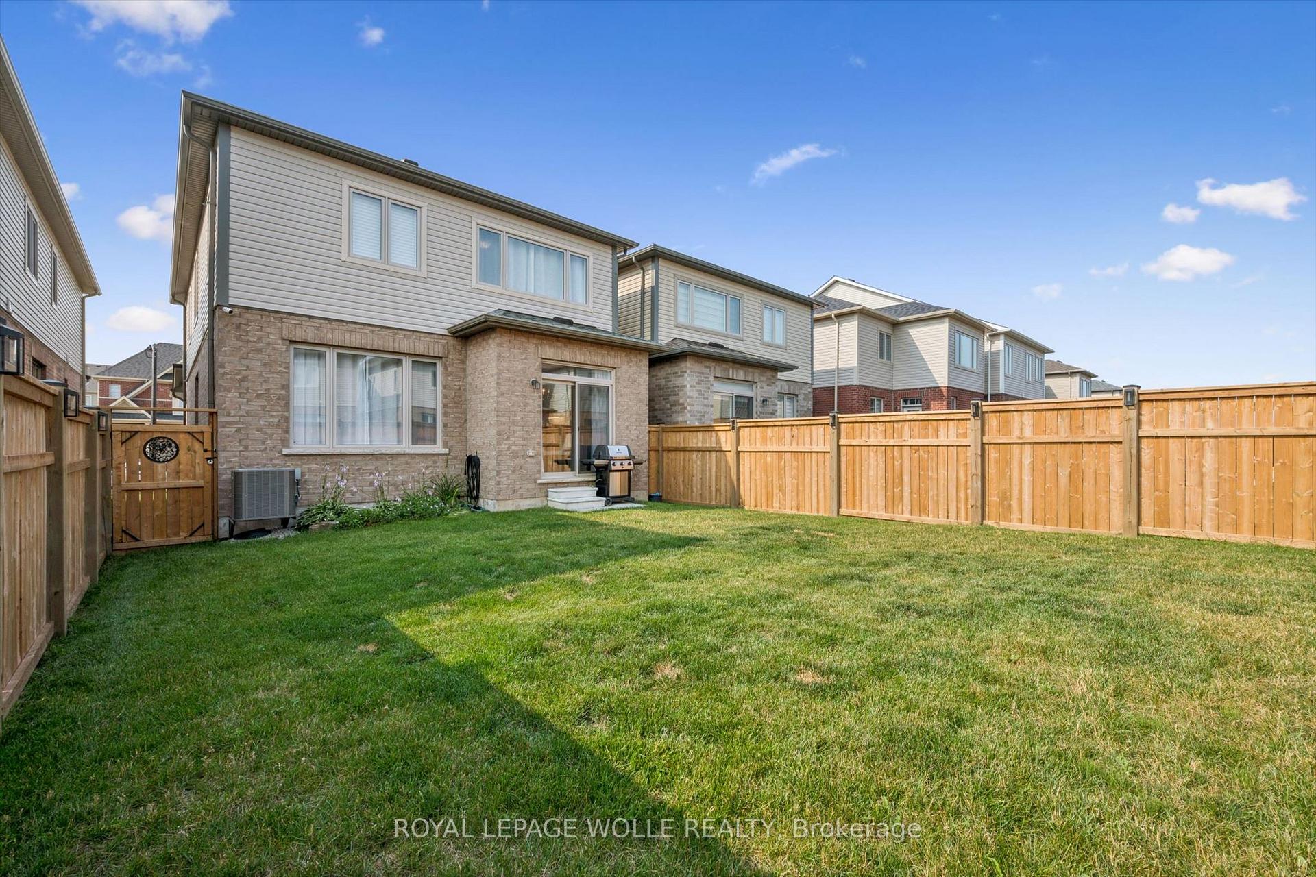 Photo 35 of 43 Georgina Street, Kitchener, Pioneer Park/Doon/Wyldwoods — HOMEH