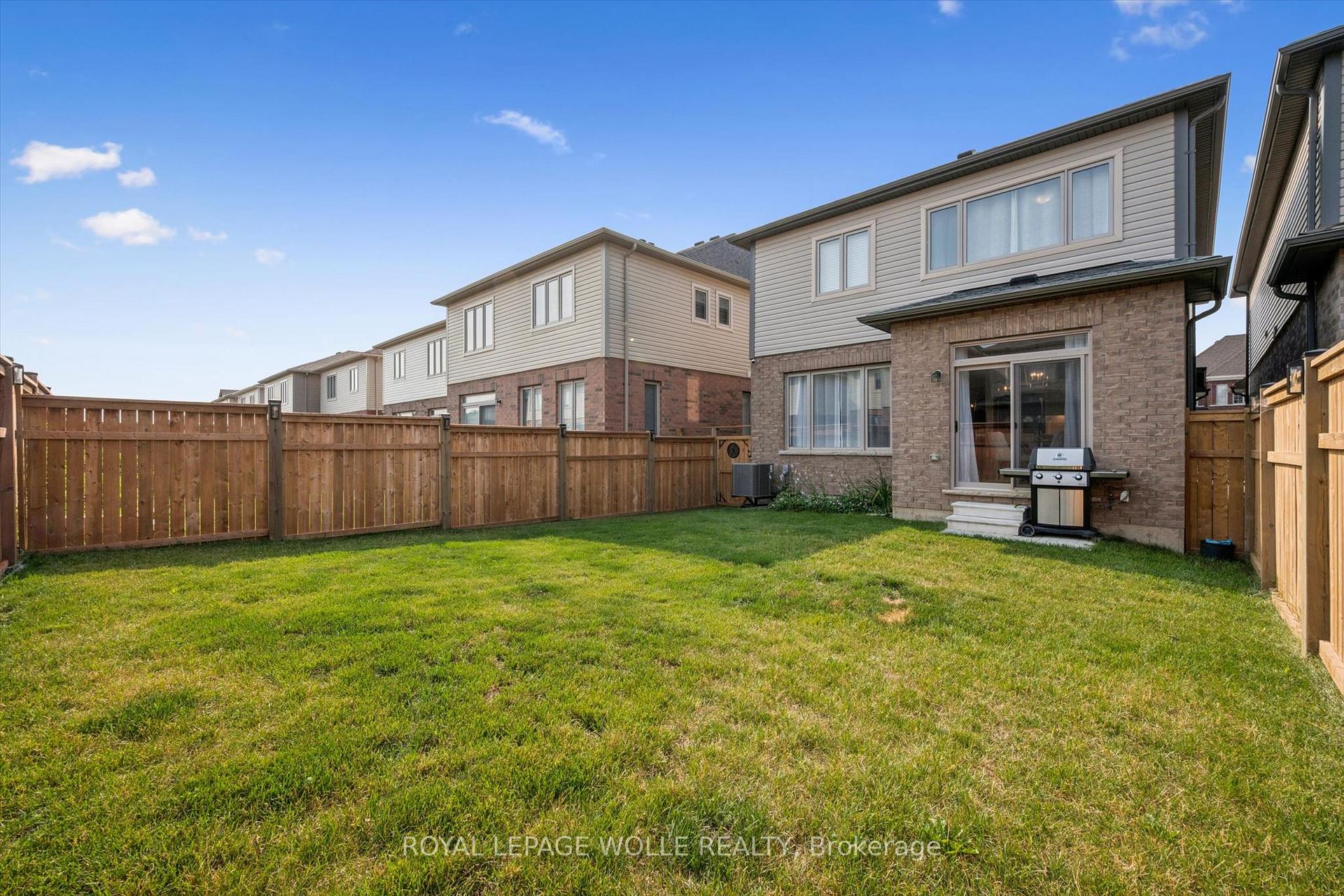 Photo 36 of 43 Georgina Street, Kitchener, Pioneer Park/Doon/Wyldwoods — HOMEH