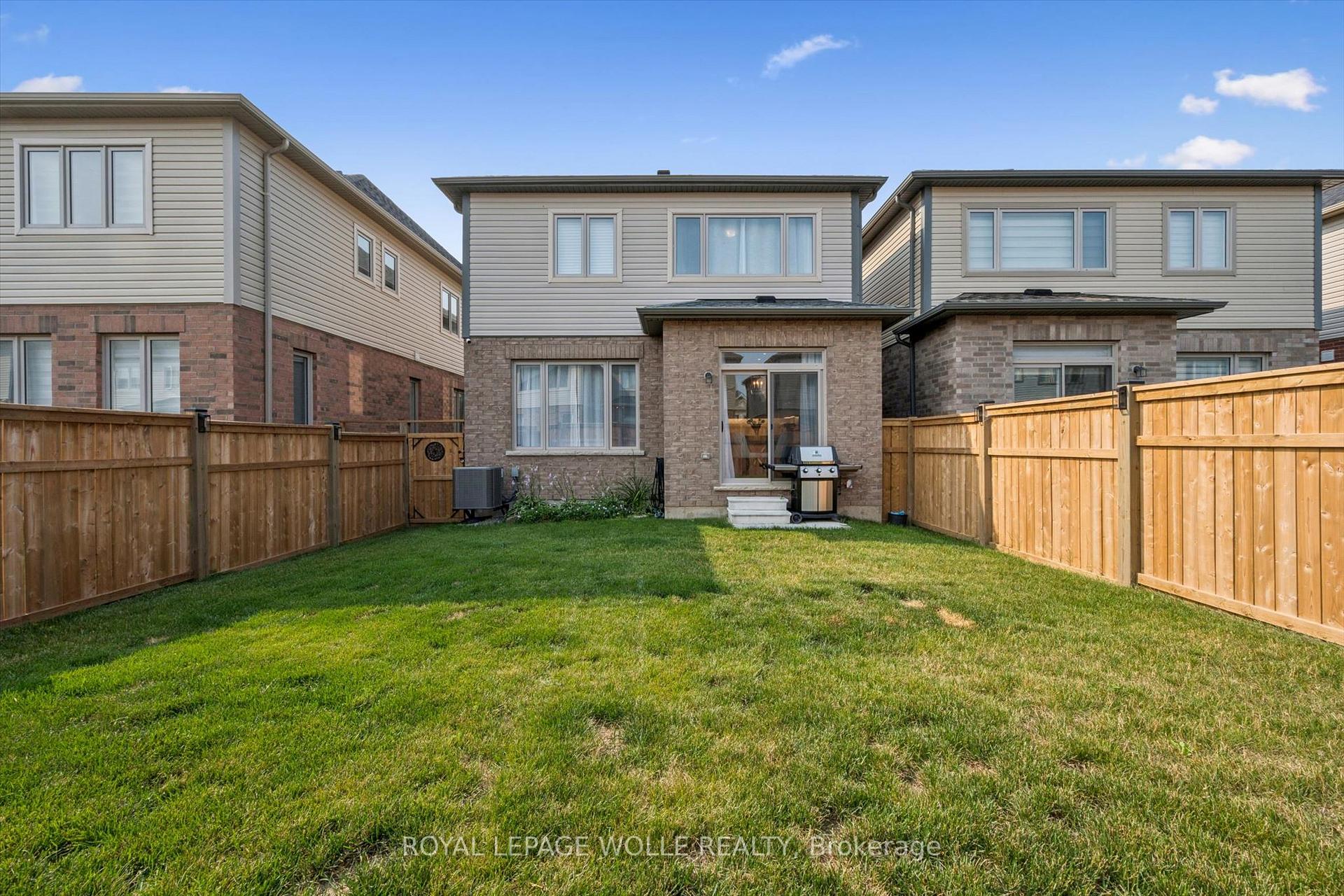 Photo 37 of 43 Georgina Street, Kitchener, Pioneer Park/Doon/Wyldwoods — HOMEH