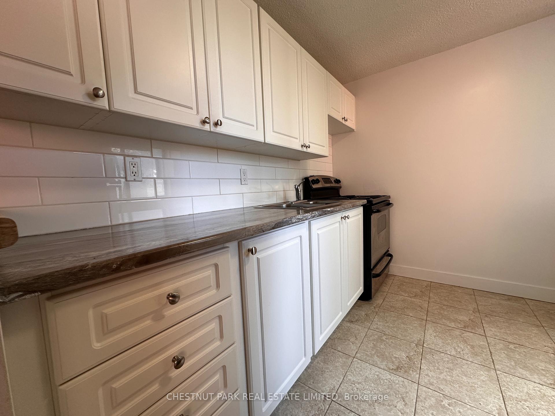 Photo 12 of Unit 812, 20 Saint Patrick Street, Toronto, Kensington-Chinatown — HOMEH