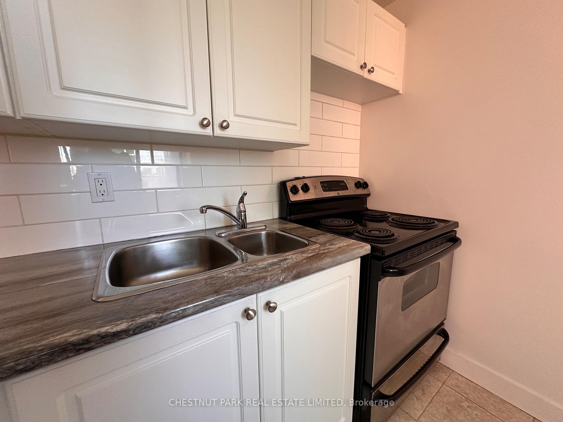 Photo 14 of Unit 812, 20 Saint Patrick Street, Toronto, Kensington-Chinatown — HOMEH