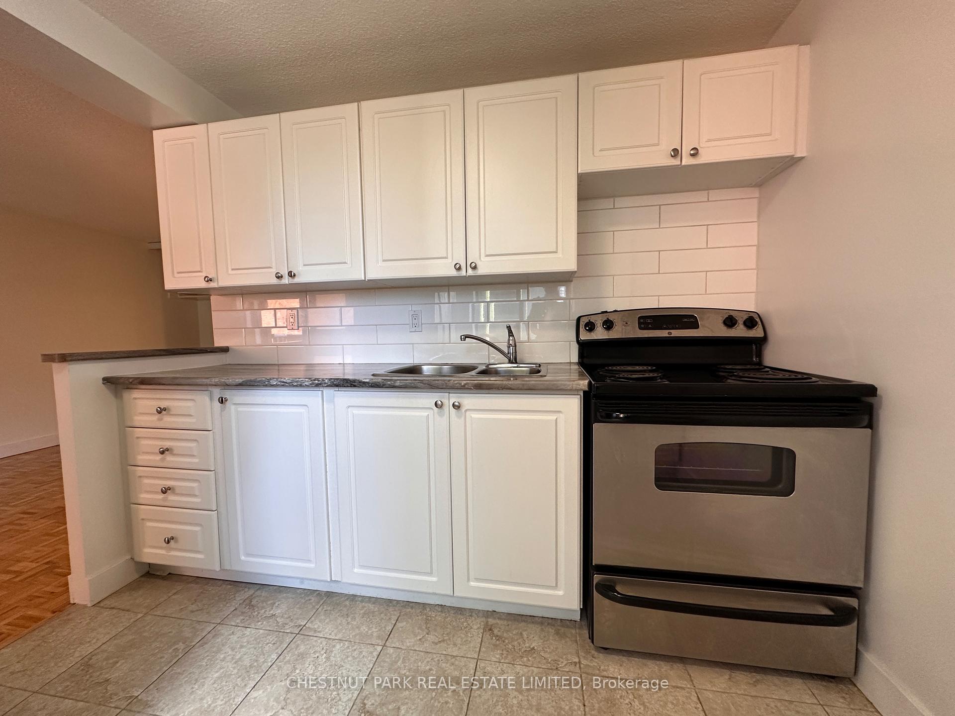 Photo 17 of Unit 812, 20 Saint Patrick Street, Toronto, Kensington-Chinatown — HOMEH