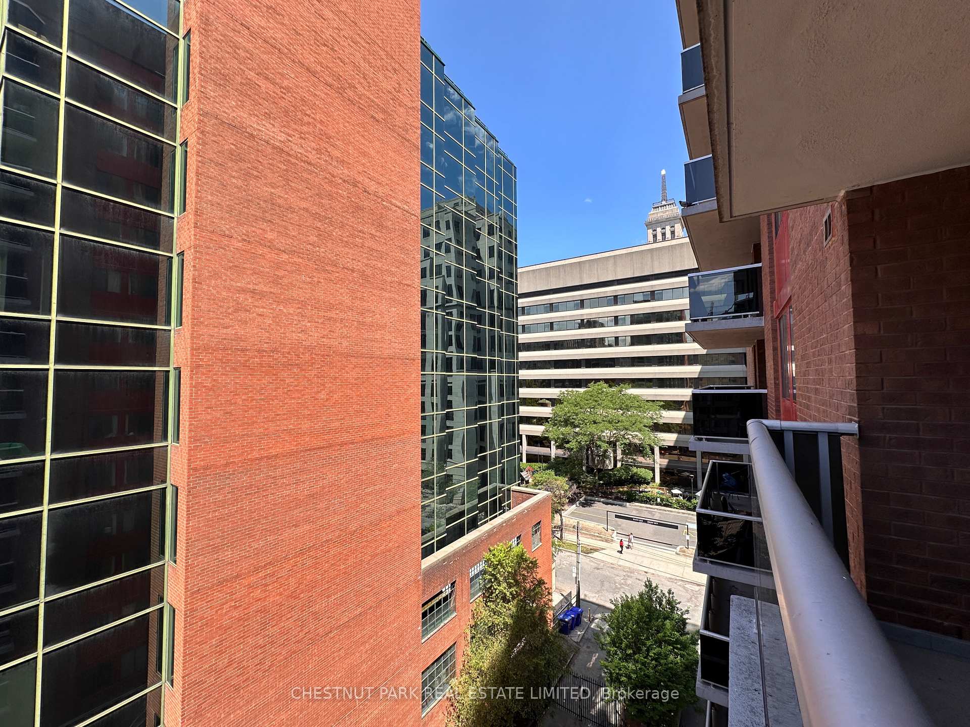 Photo 30 of Unit 812, 20 Saint Patrick Street, Toronto, Kensington-Chinatown — HOMEH