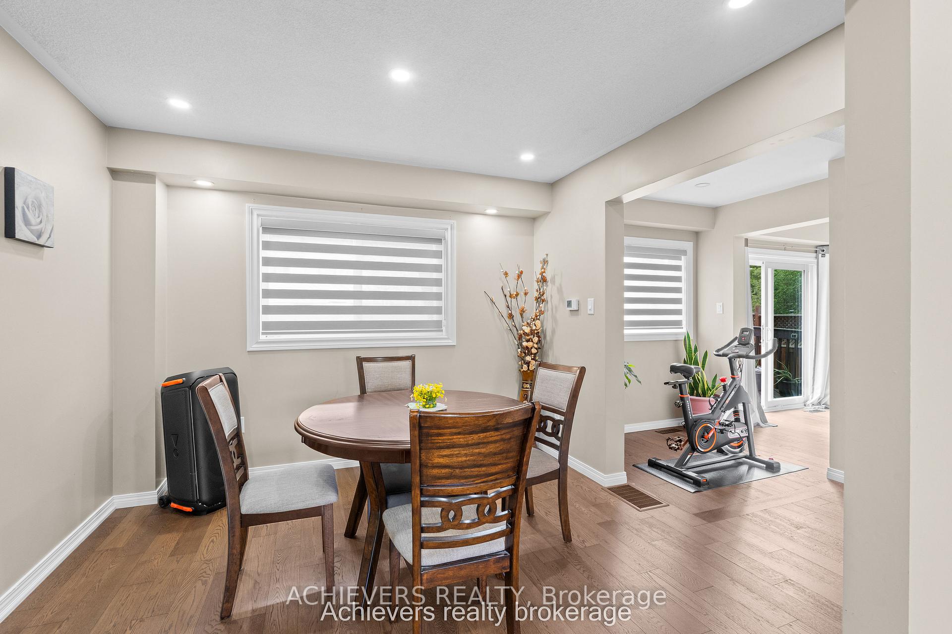 Photo 7 of 66 Leggott Avenue, Barrie, Painswick North — HOMEH