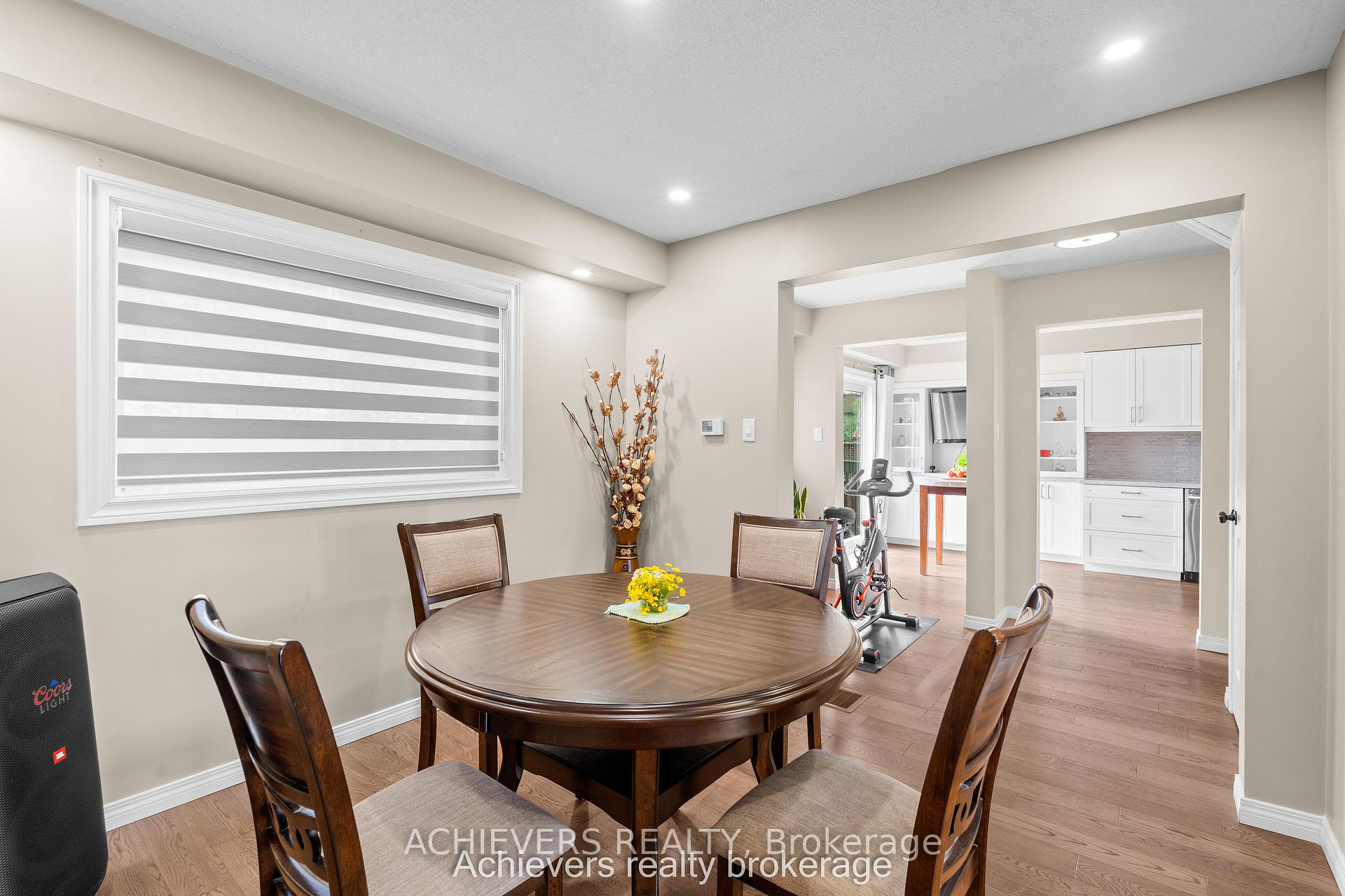 Photo 8 of 66 Leggott Avenue, Barrie, Painswick North — HOMEH