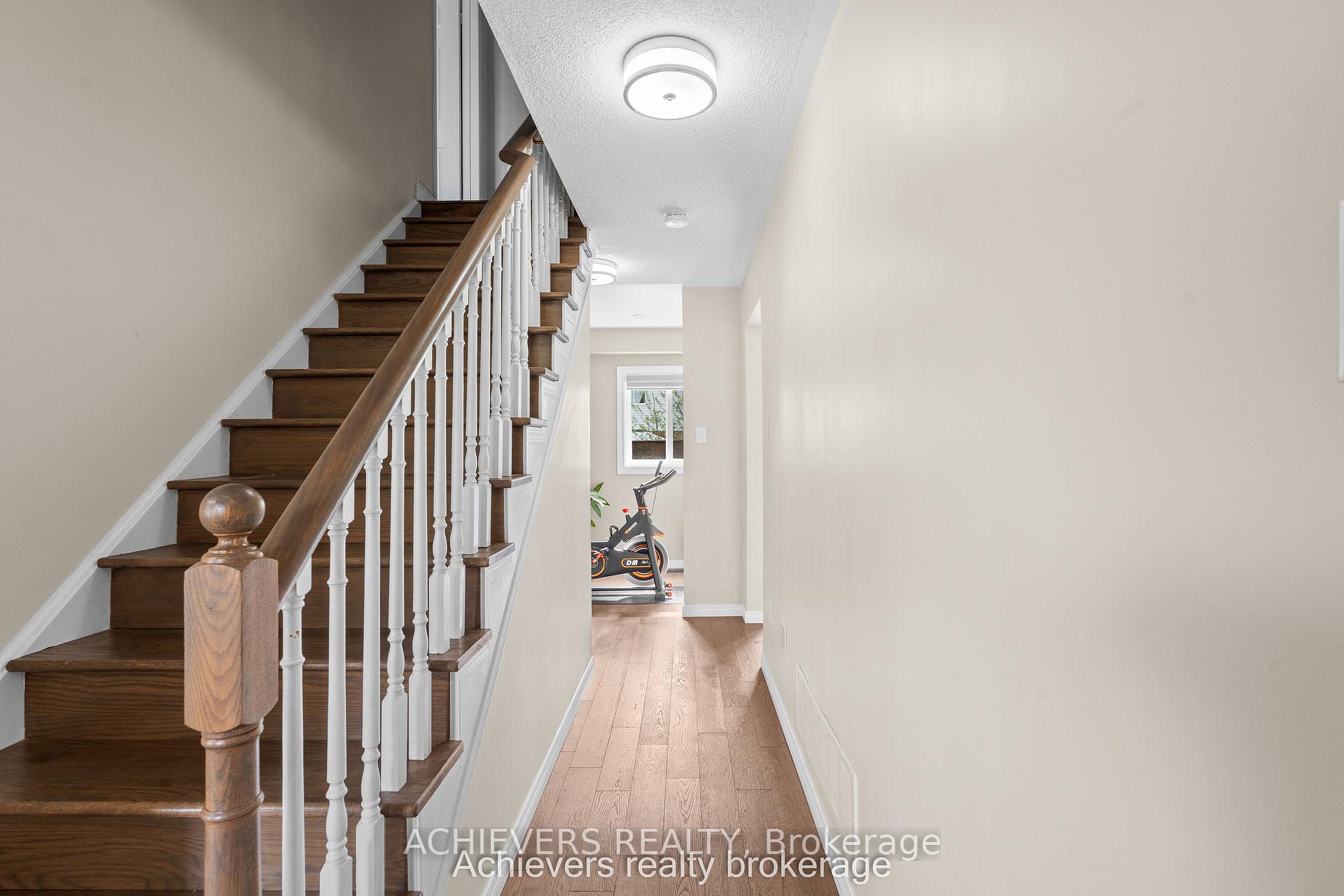 Photo 11 of 66 Leggott Avenue, Barrie, Painswick North — HOMEH