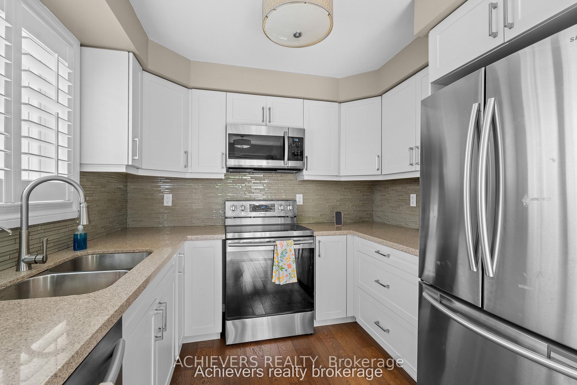Photo 13 of 66 Leggott Avenue, Barrie, Painswick North — HOMEH
