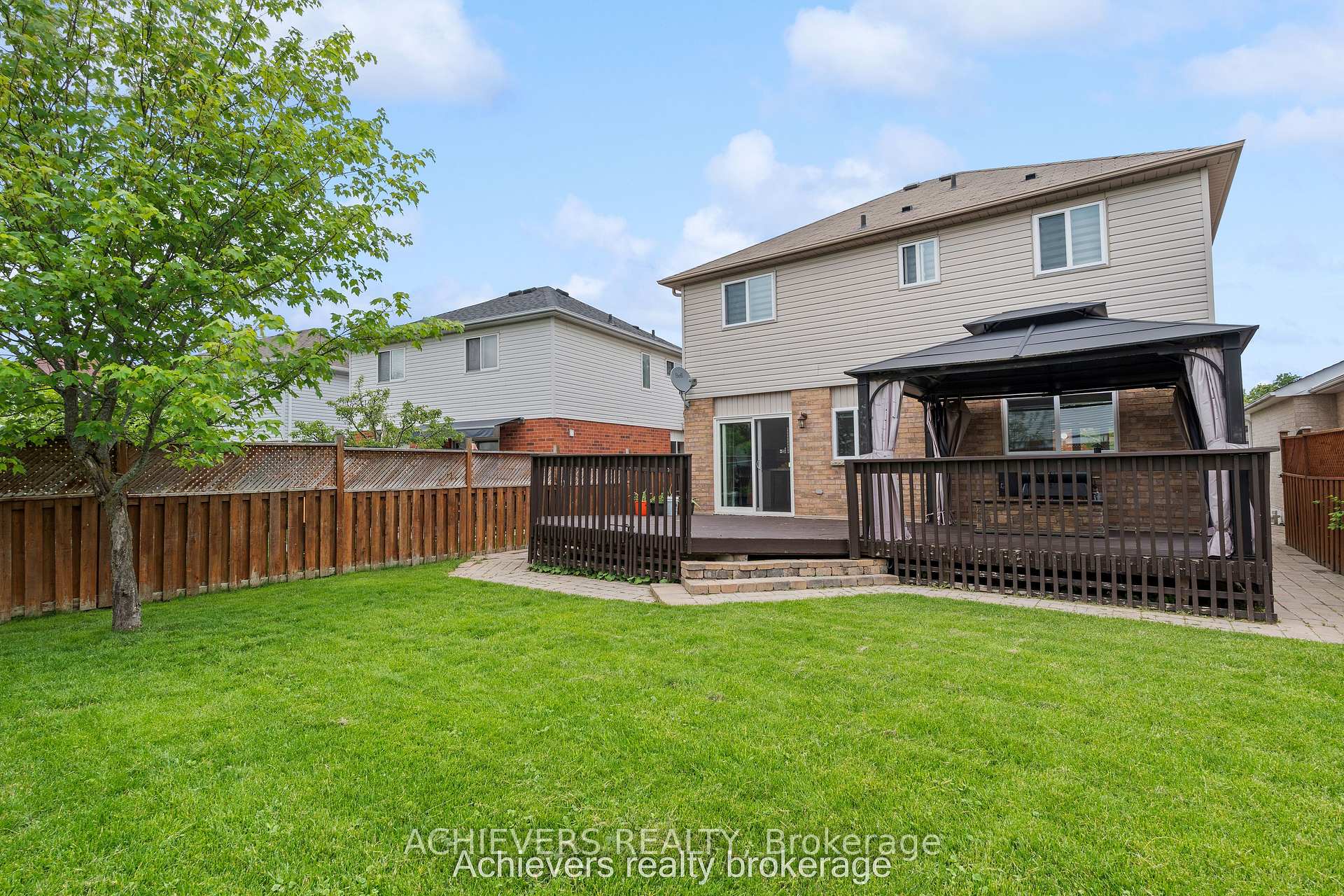 Photo 15 of 66 Leggott Avenue, Barrie, Painswick North — HOMEH