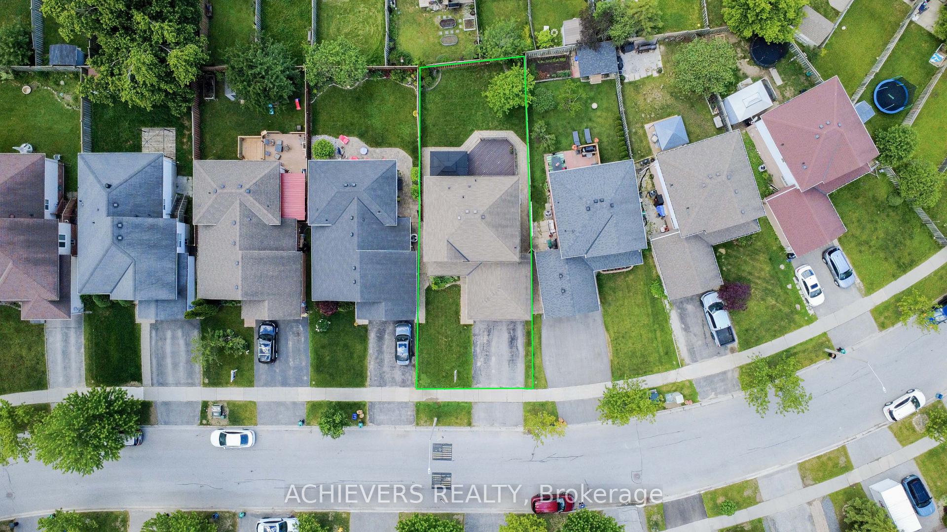 Photo 36 of 66 Leggott Avenue, Barrie, Painswick North — HOMEH