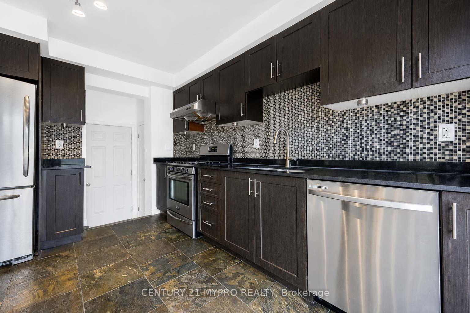 Photo 15 of 4026 Donnic Drive, Burlington, Alton — HOMEH