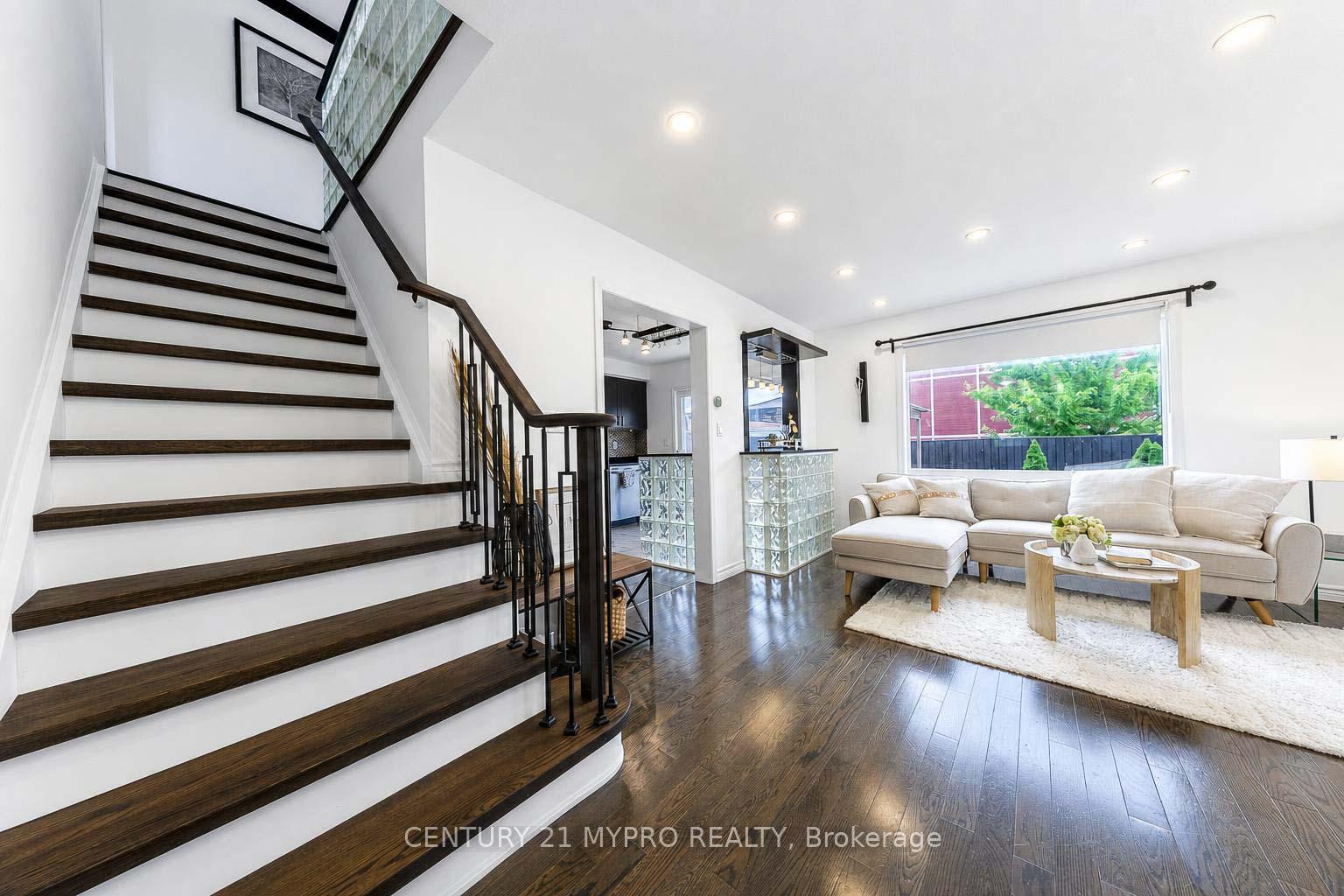 Photo 17 of 4026 Donnic Drive, Burlington, Alton — HOMEH