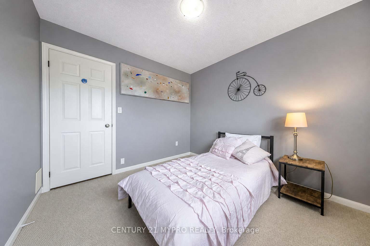 Photo 26 of 4026 Donnic Drive, Burlington, Alton — HOMEH
