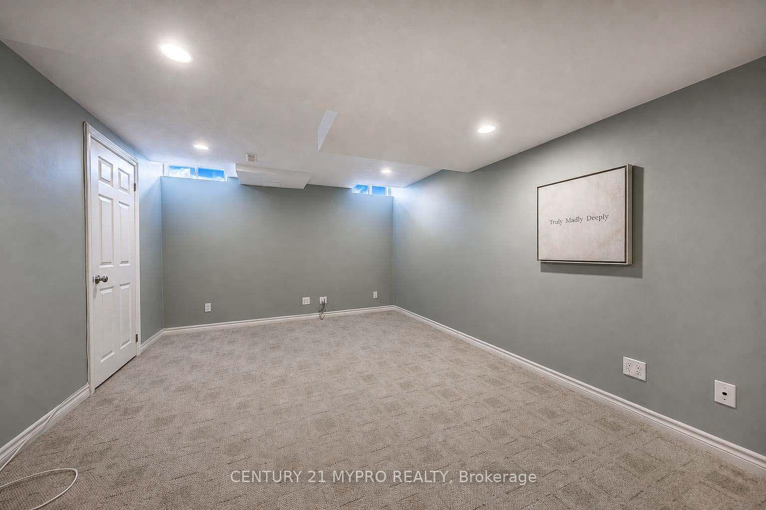 Photo 29 of 4026 Donnic Drive, Burlington, Alton — HOMEH
