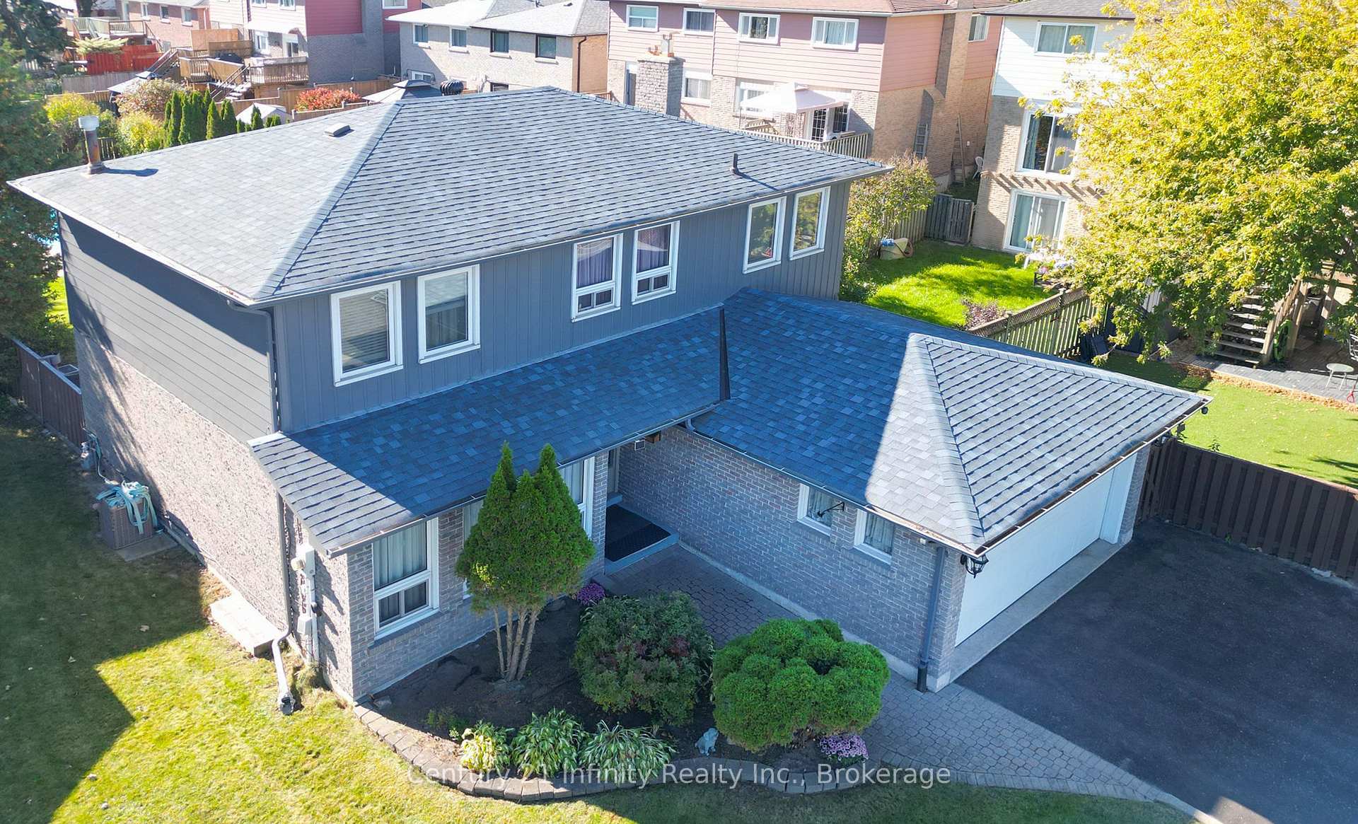 Photo 2 of 933 Oklahoma Drive, Pickering, West Shore — HOMEH