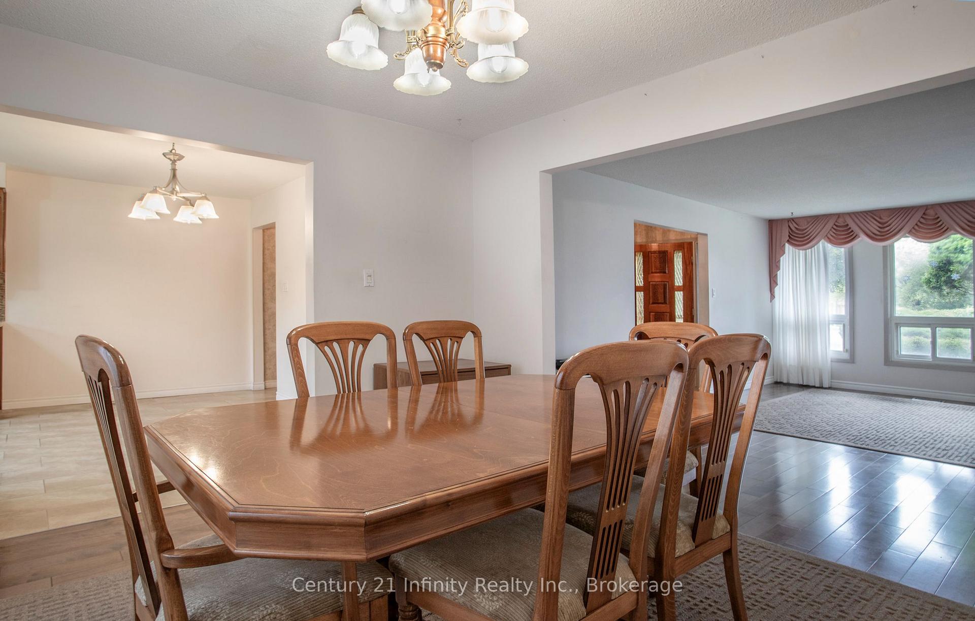 Photo 9 of 933 Oklahoma Drive, Pickering, West Shore — HOMEH