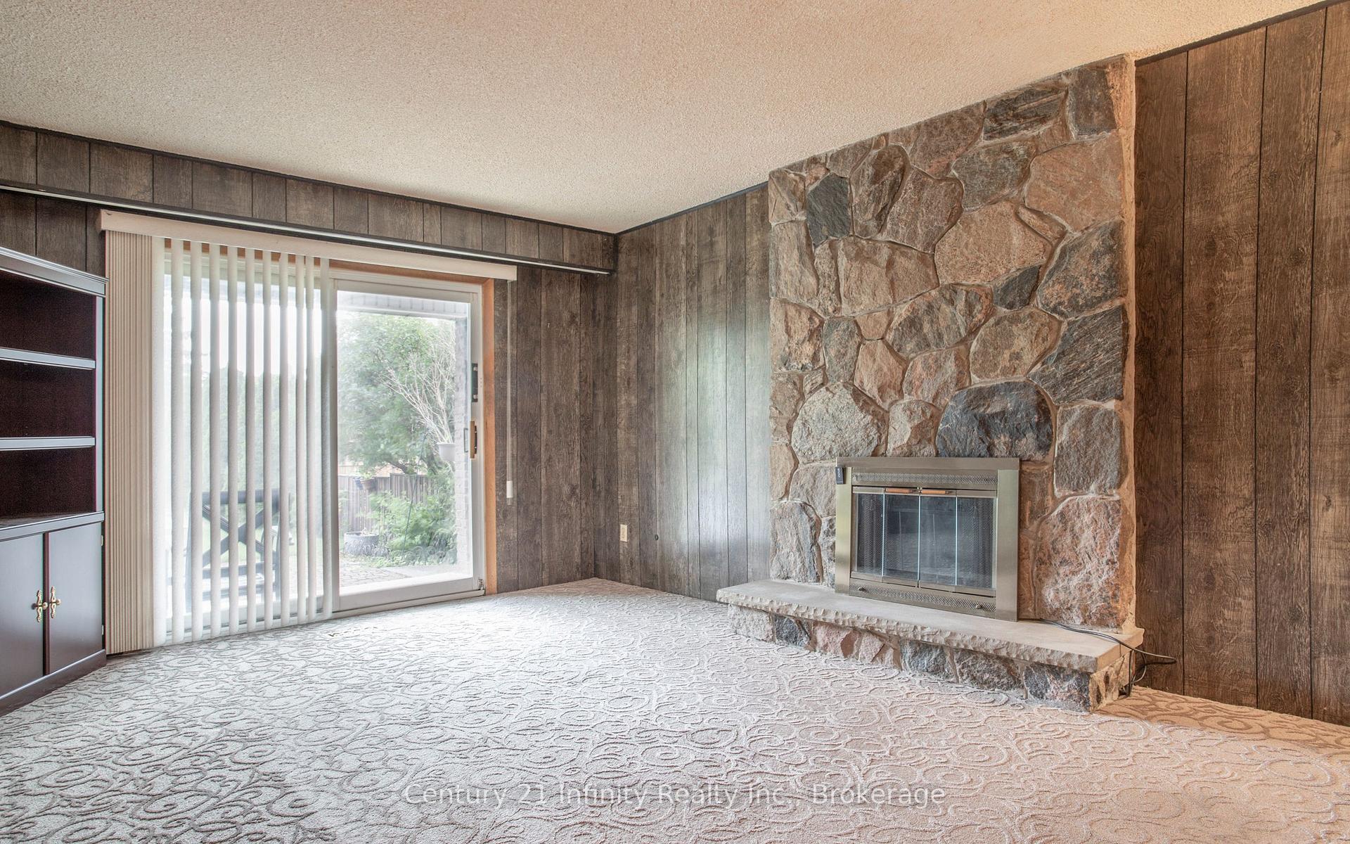 Photo 18 of 933 Oklahoma Drive, Pickering, West Shore — HOMEH