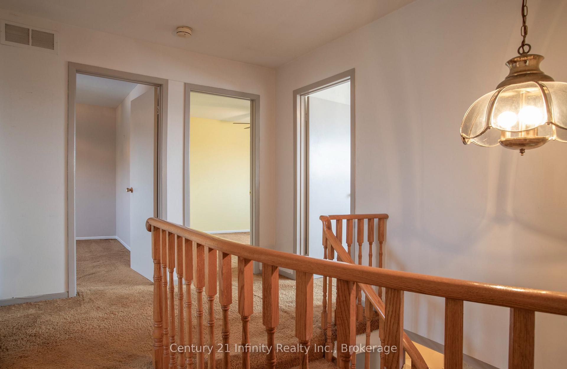 Photo 26 of 933 Oklahoma Drive, Pickering, West Shore — HOMEH