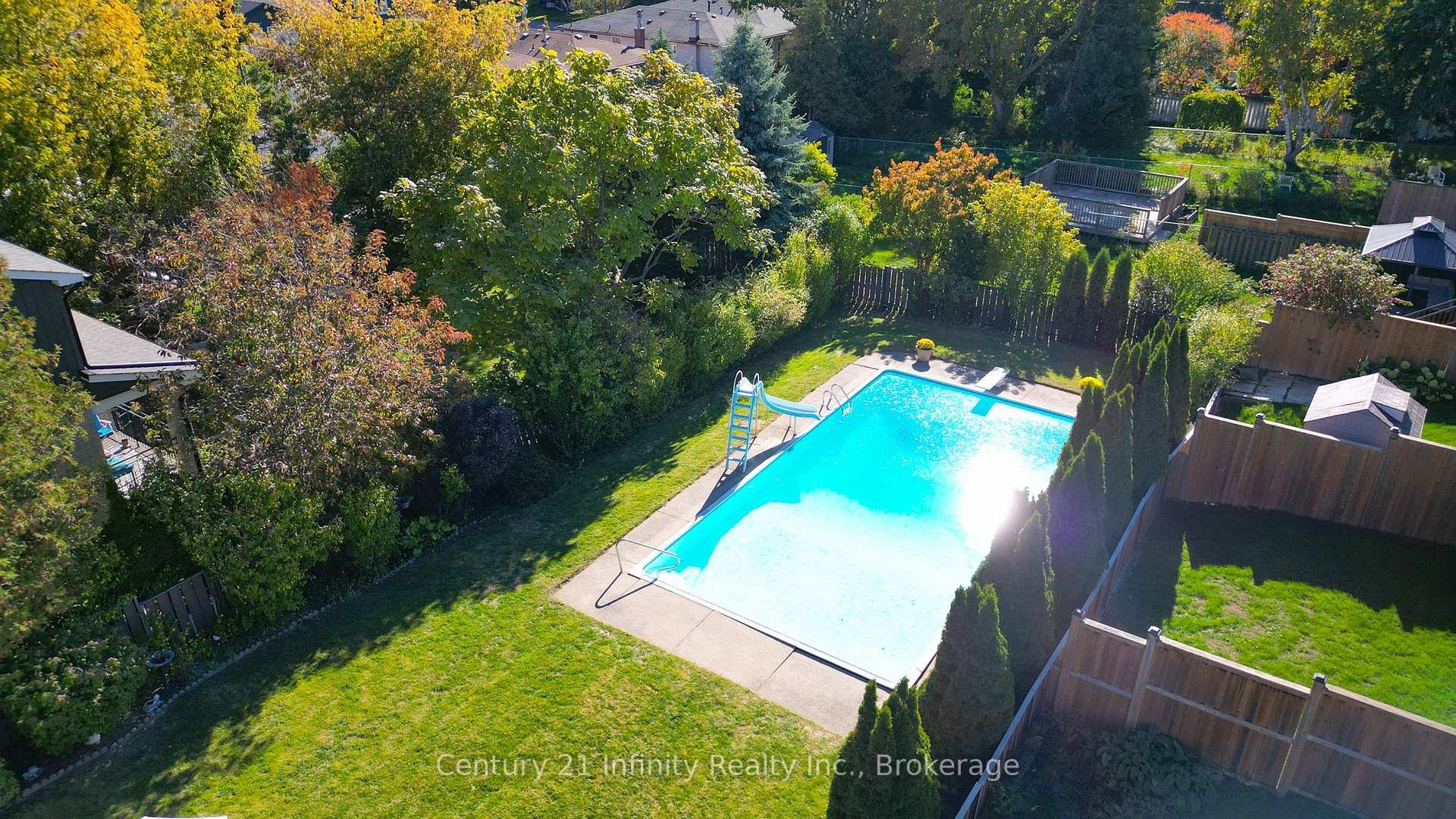 Photo 39 of 933 Oklahoma Drive, Pickering, West Shore — HOMEH