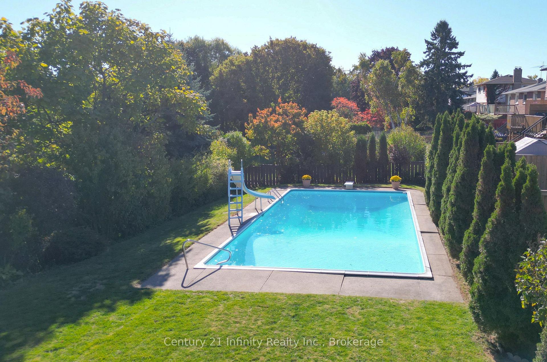 Photo 40 of 933 Oklahoma Drive, Pickering, West Shore — HOMEH