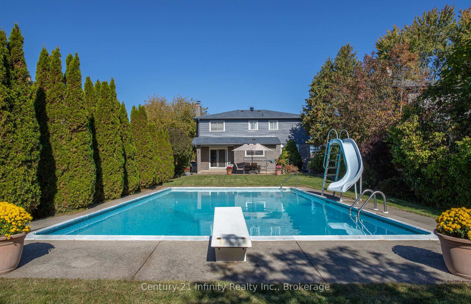 Photo 42 of 933 Oklahoma Drive, Pickering, West Shore — HOMEH